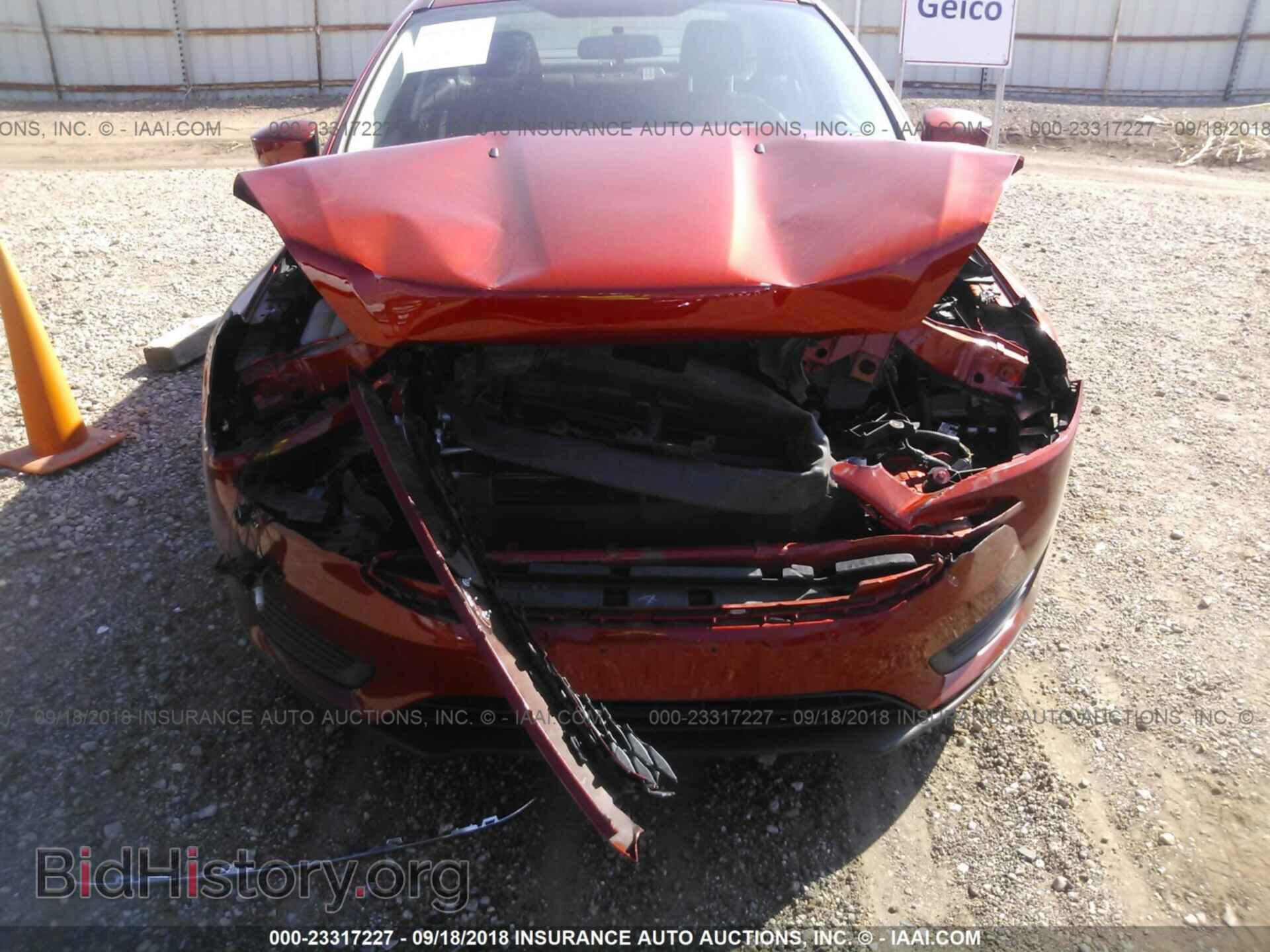 2018 Ford Focus - VIN: 1FADP3F21JL240381 - Фото 6