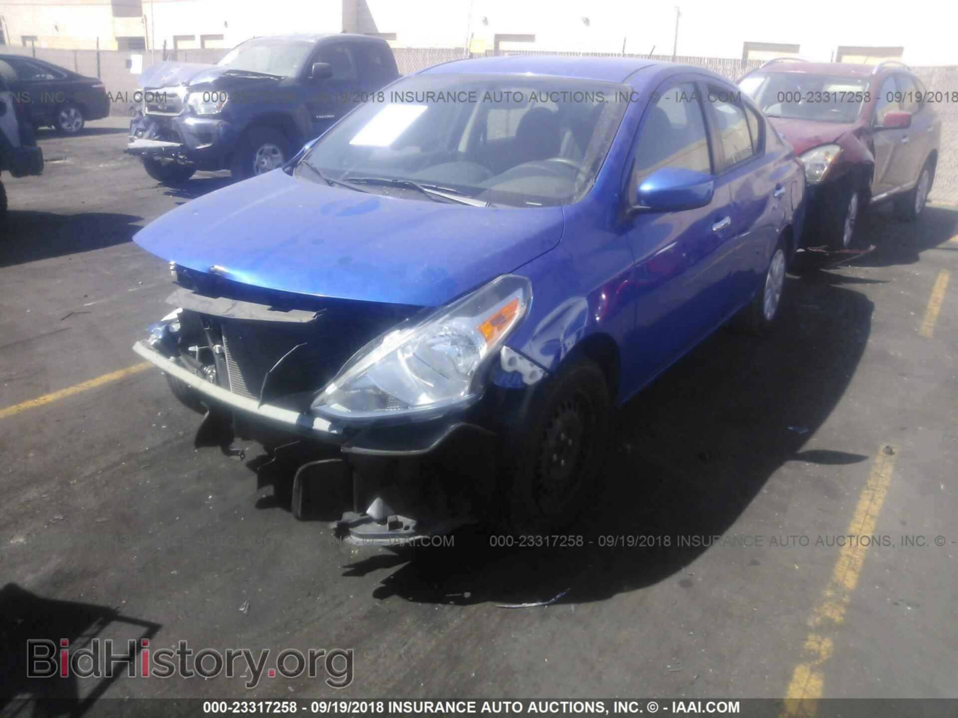 2017 Nissan Versa - VIN: 3N1CN7AP1HL803503 - Фото 2