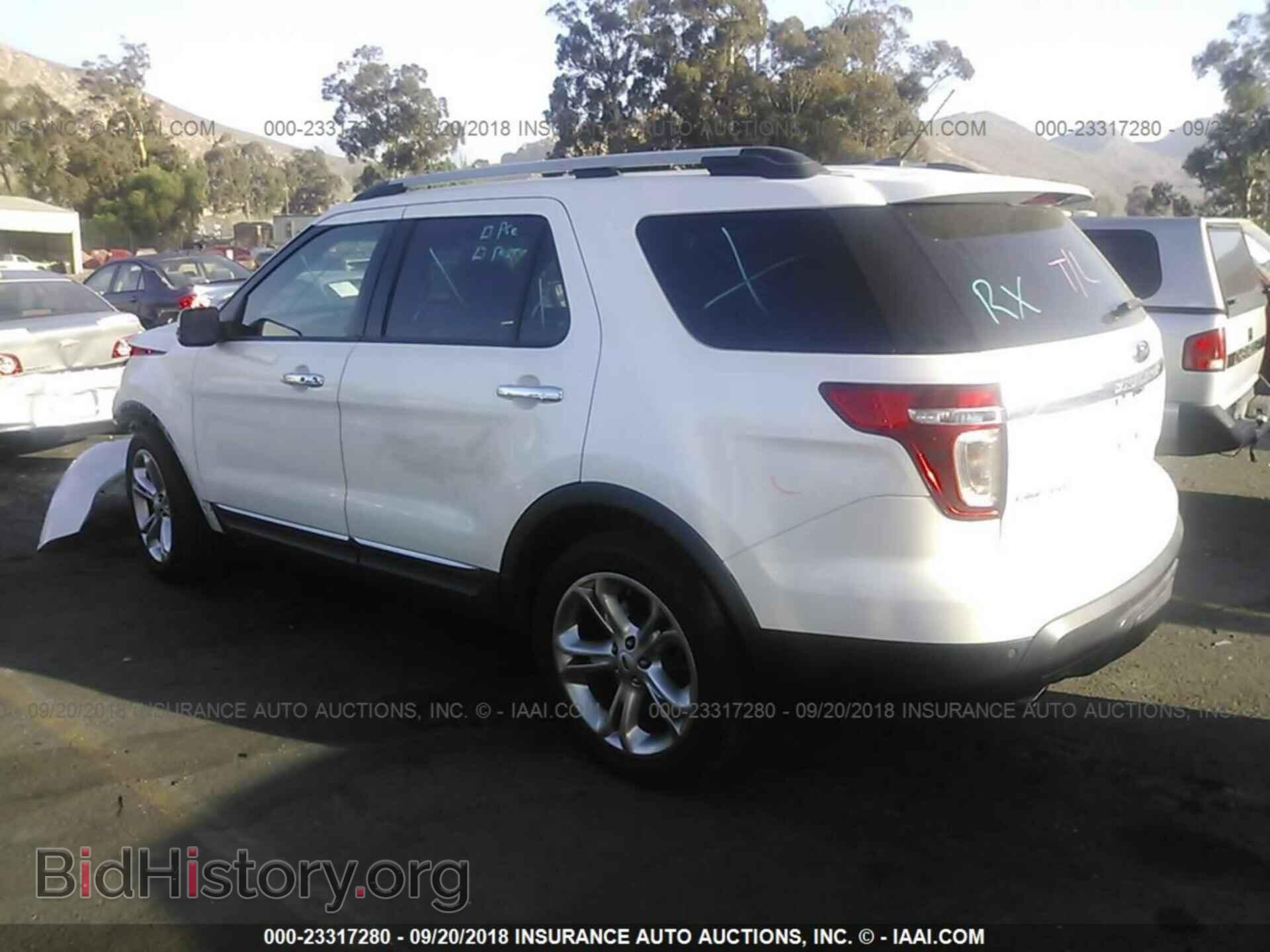 2012 Ford Explorer - VIN: 1FMHK7F85CGA84102 - Photo 3