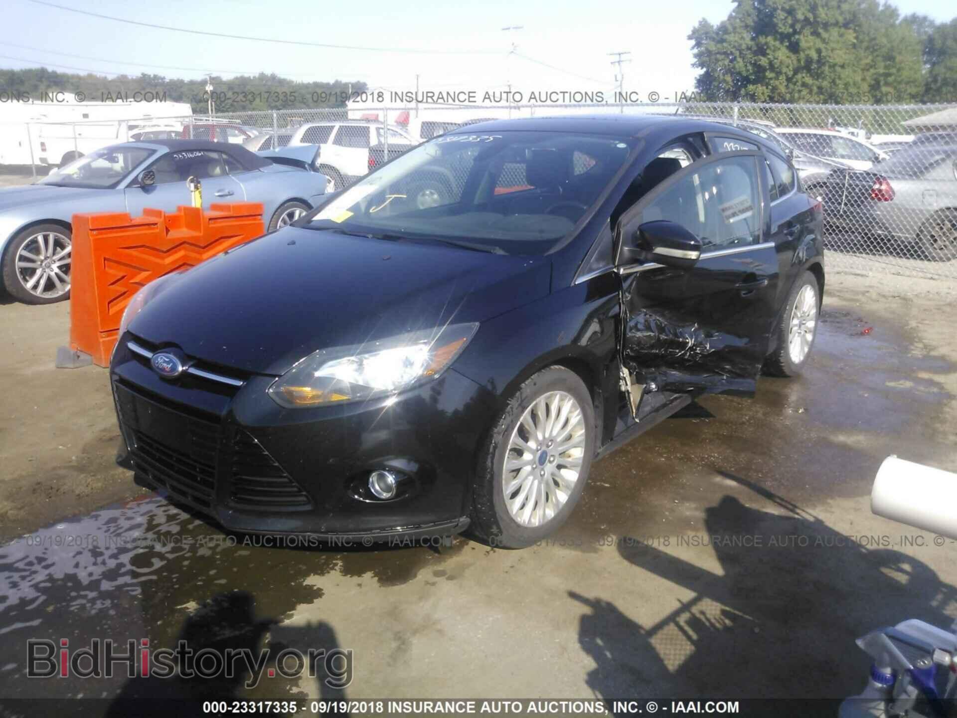 2012 Ford Focus - VIN: 1FAHP3N24CL210104 - Фото 2