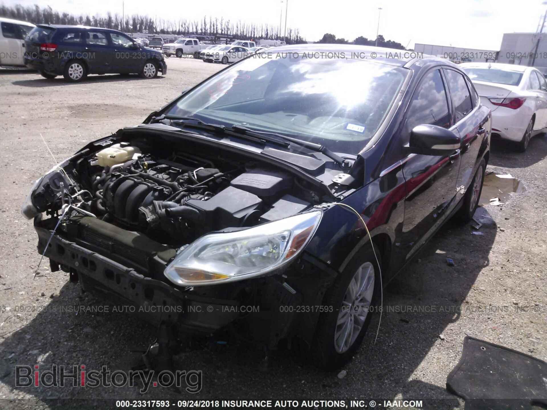 2012 Ford Focus - VIN: 1FAHP3H25CL332966 - Фото 2