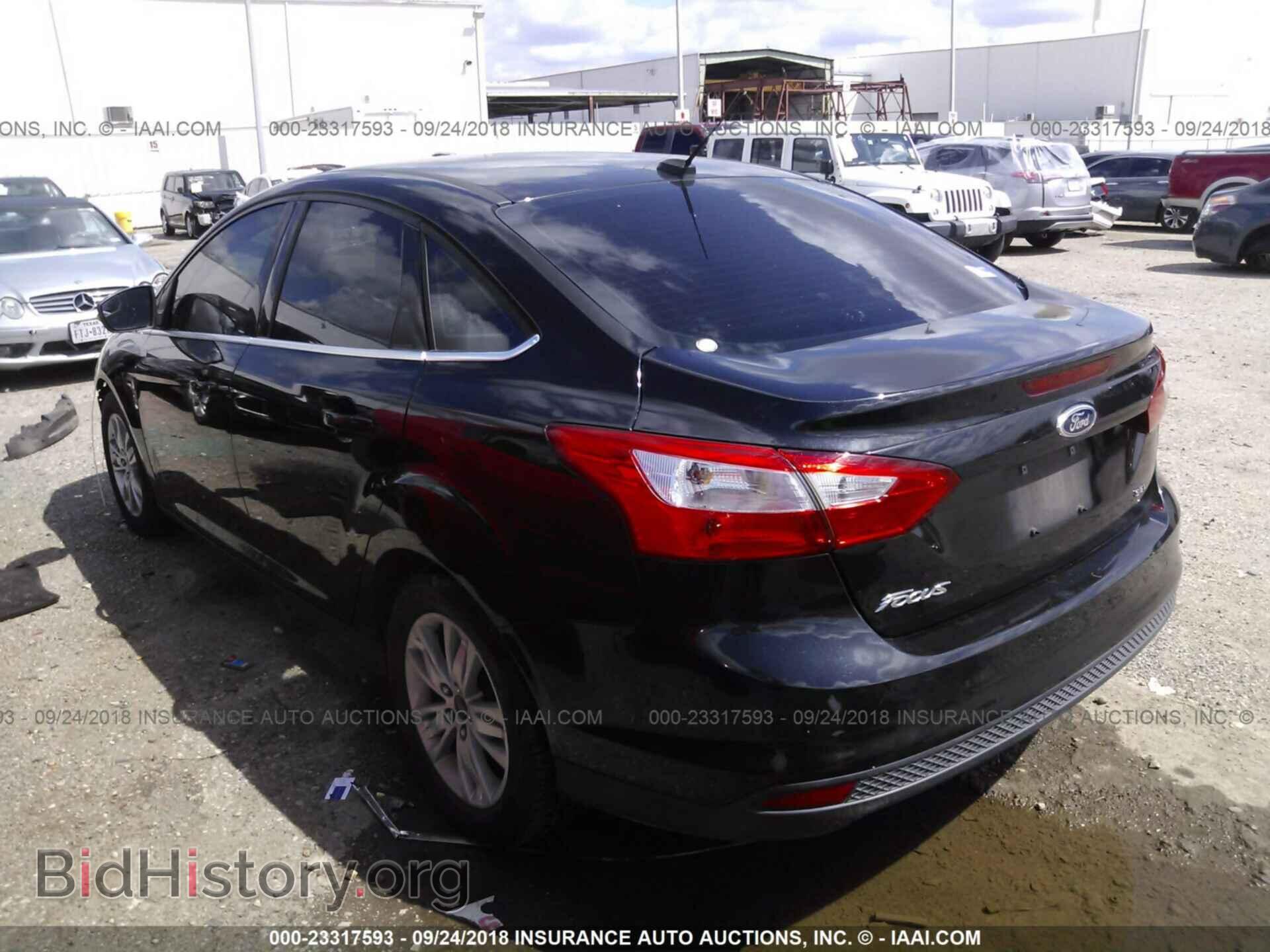2012 Ford Focus - VIN: 1FAHP3H25CL332966 - Фото 3