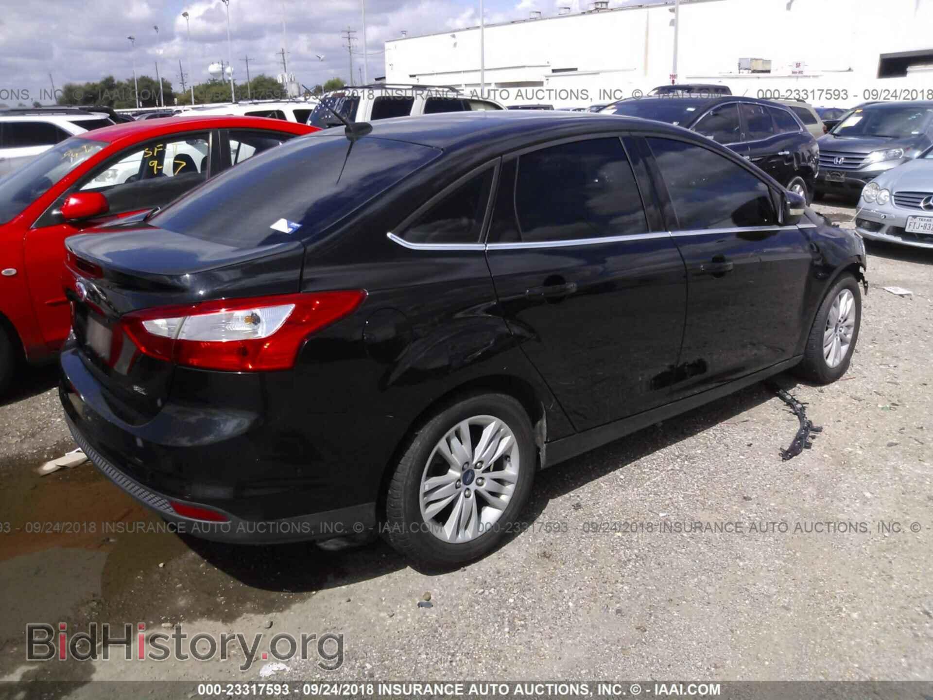 2012 Ford Focus - VIN: 1FAHP3H25CL332966 - Фото 4