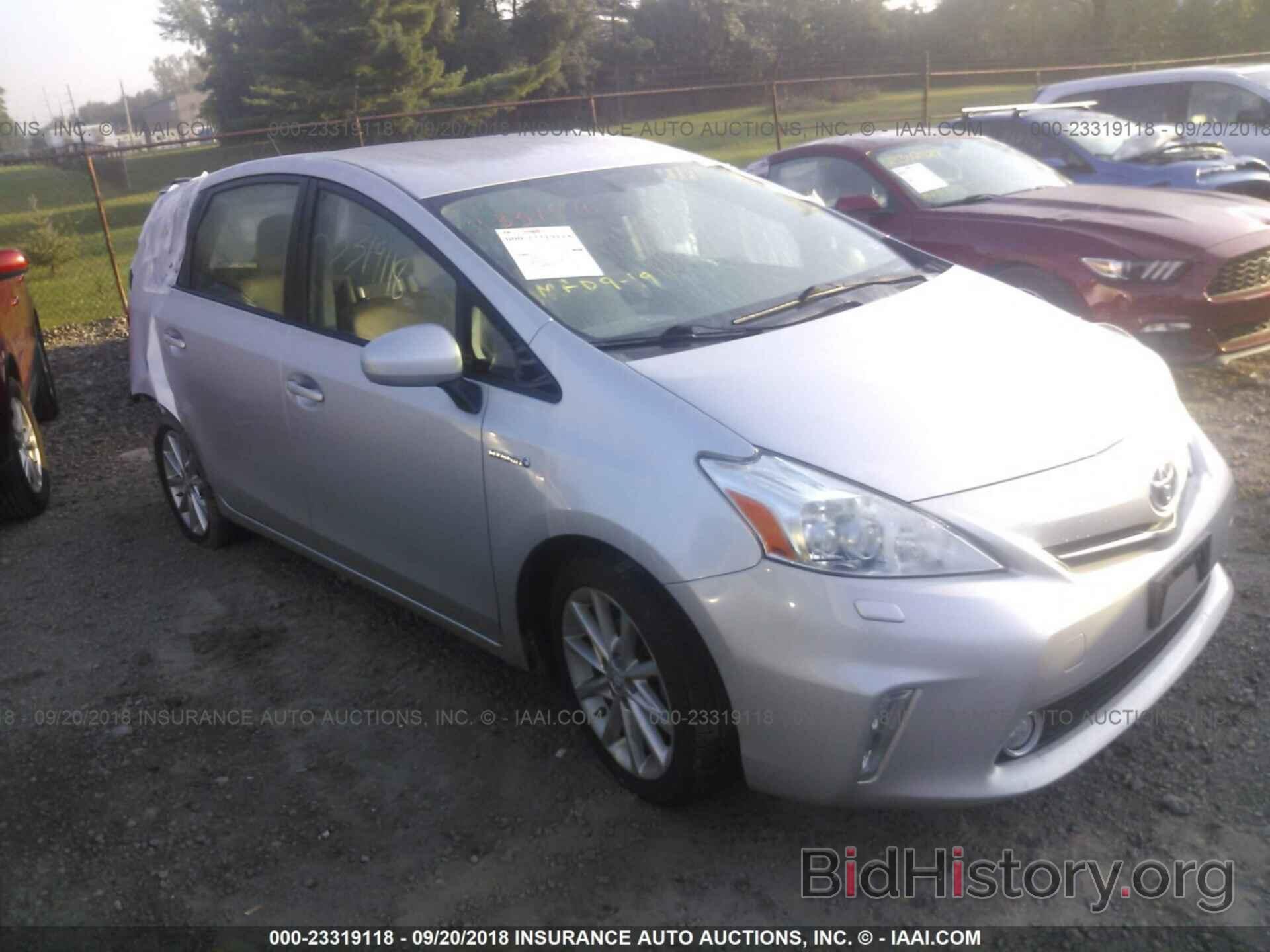 Photo JTDZN3EU8C3031313 - Toyota Prius v 2012