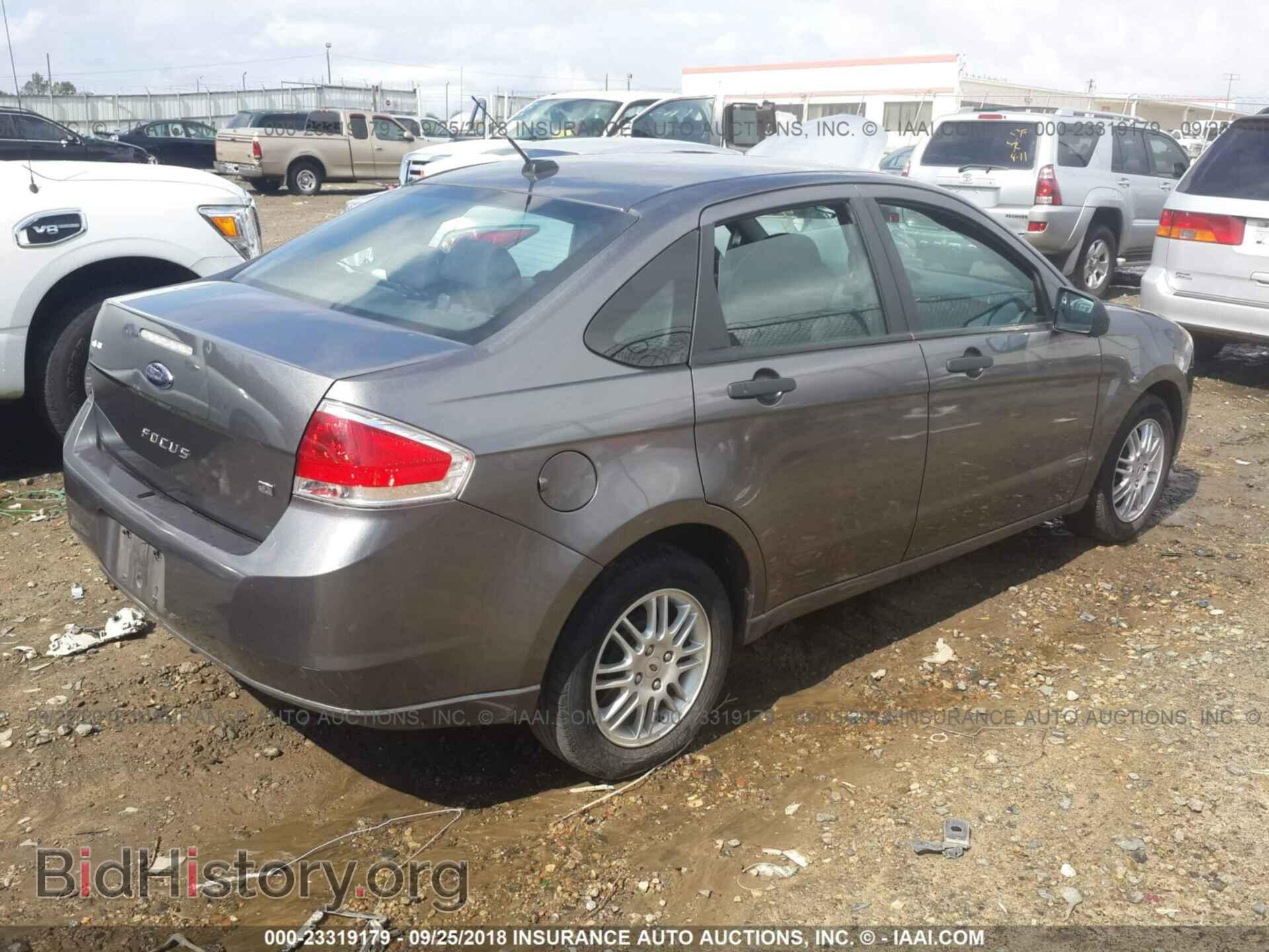 2011 FORD FOCUS - VIN: 1FAHP3FN1BW106689 - Фото 4