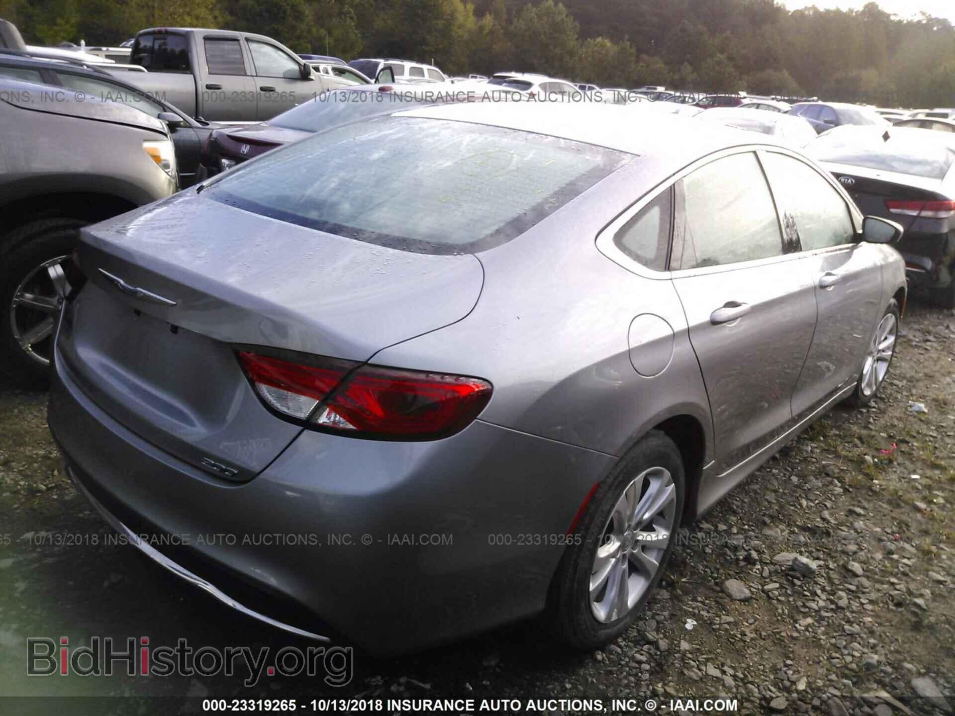 2015 Chrysler 200 - VIN: 1C3CCCAB8FN735816 - Photo 4