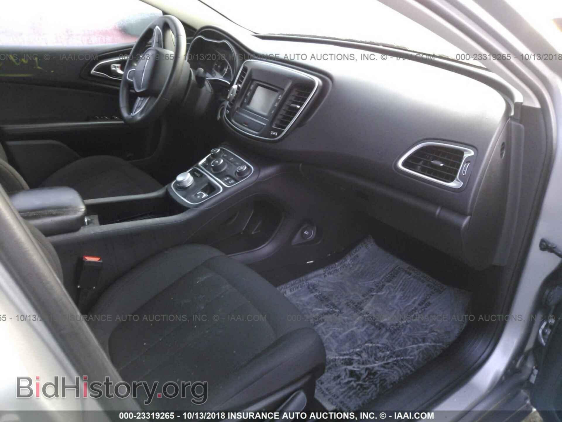 2015 Chrysler 200 - VIN: 1C3CCCAB8FN735816 - Photo 5