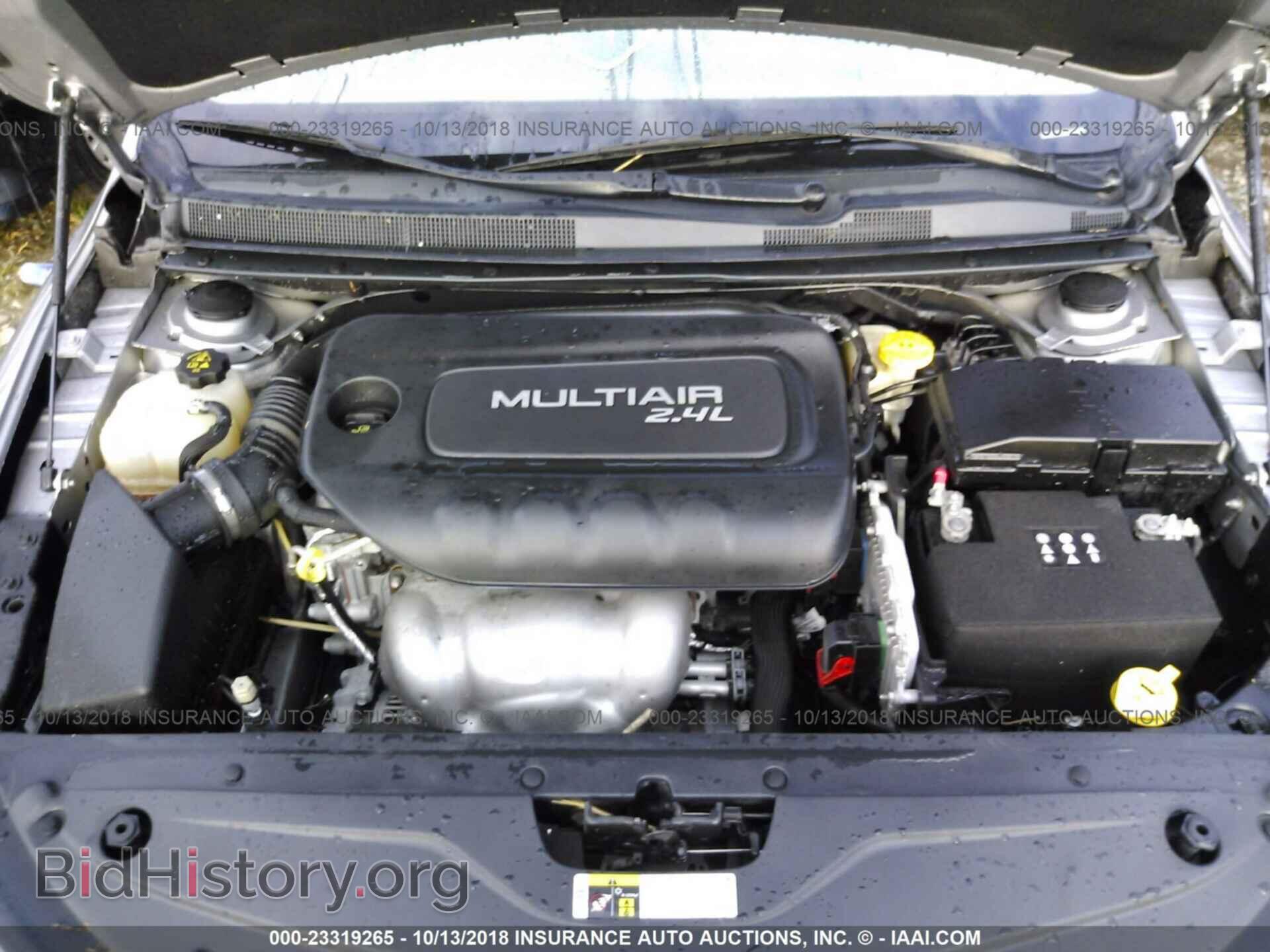 2015 Chrysler 200 - VIN: 1C3CCCAB8FN735816 - Photo 10