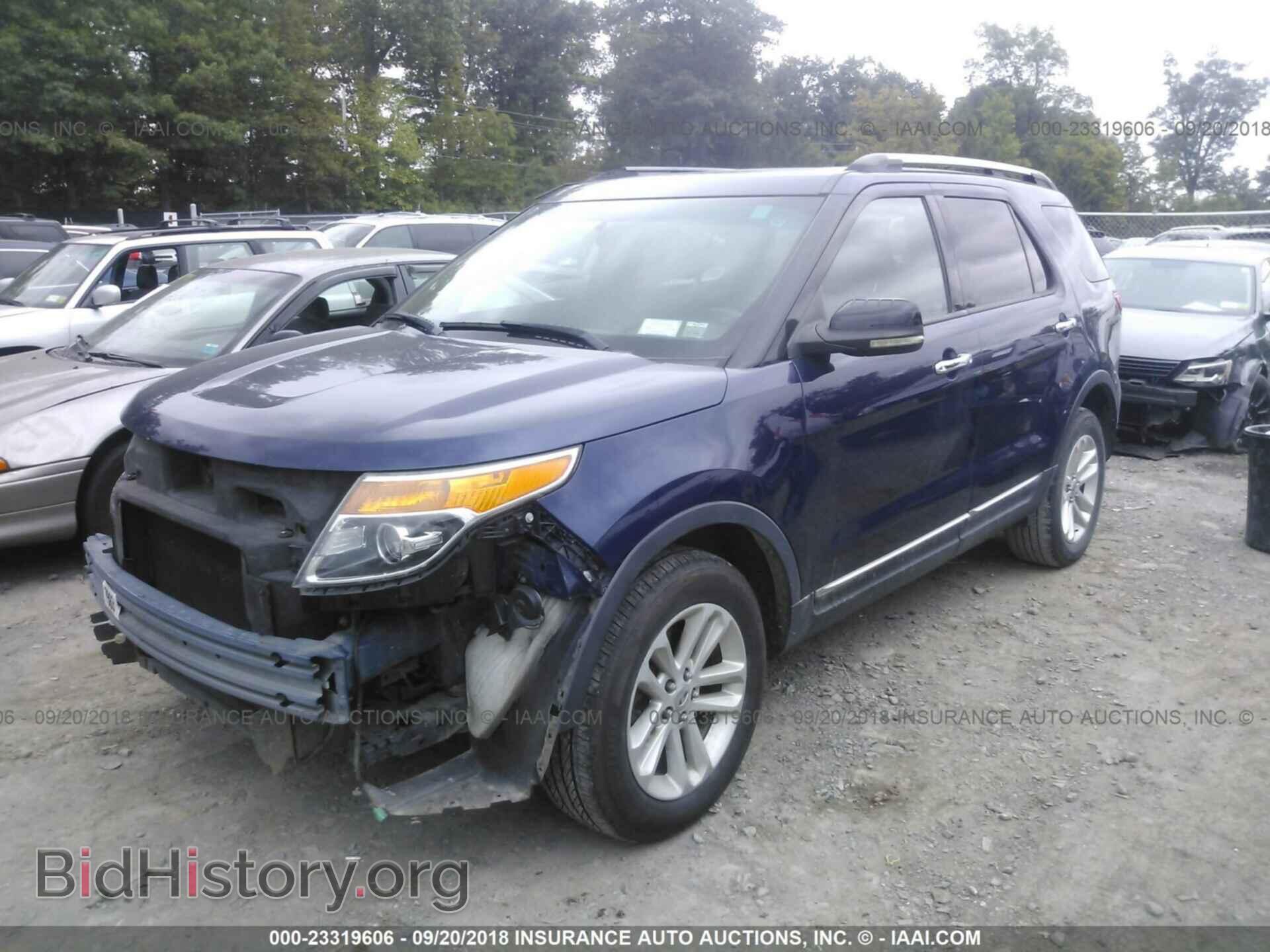 2011 Ford Explorer - VIN: 1FMHK8D85BGA81644 - Фото 2