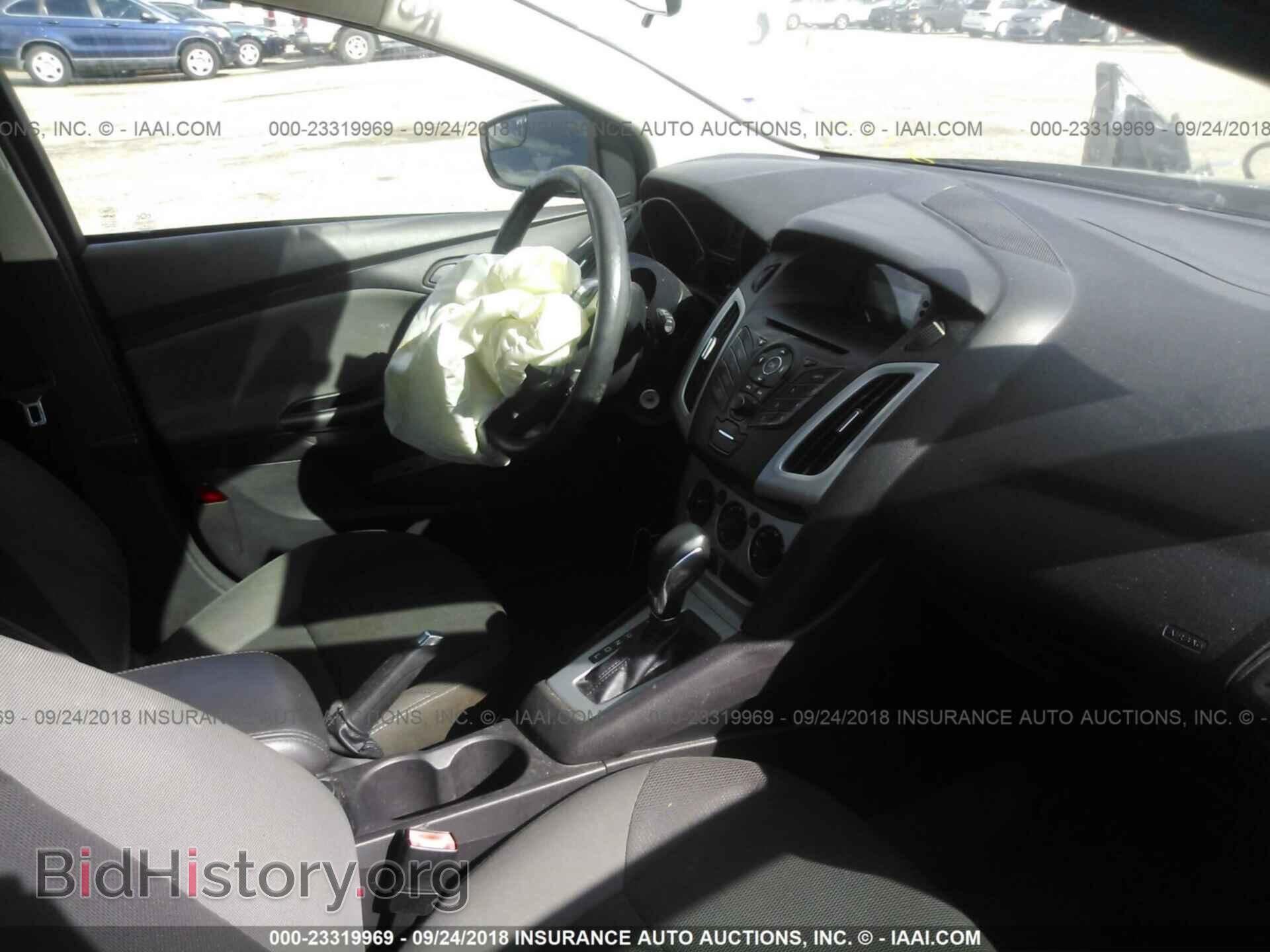 2012 Ford Focus - VIN: 1FAHP3K26CL112115 - Photo 5