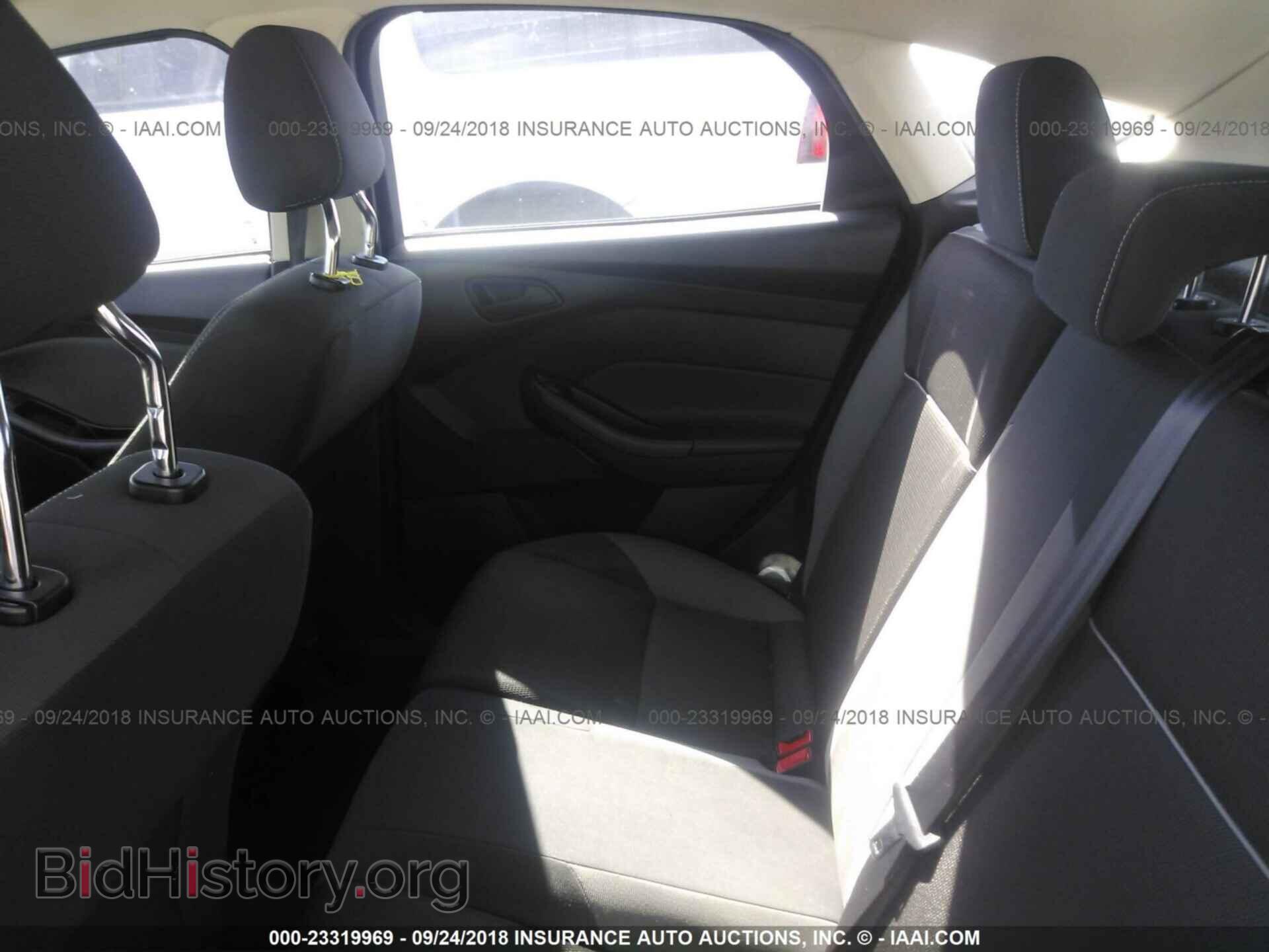 2012 Ford Focus - VIN: 1FAHP3K26CL112115 - Photo 8