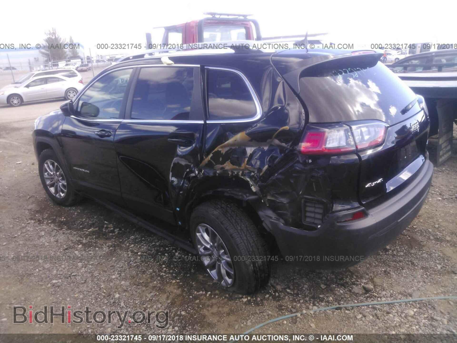 2019 Jeep Cherokee - VIN: 1C4PJMLB0KD198686 - Photo 3