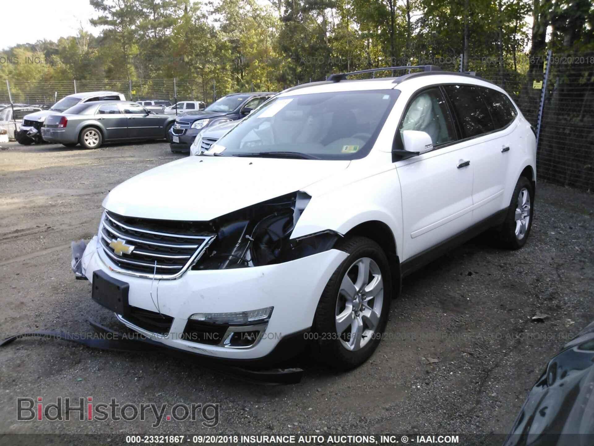 2017 Chevrolet Traverse - VIN: 1GNKVGKD5HJ109165 - Фото 2