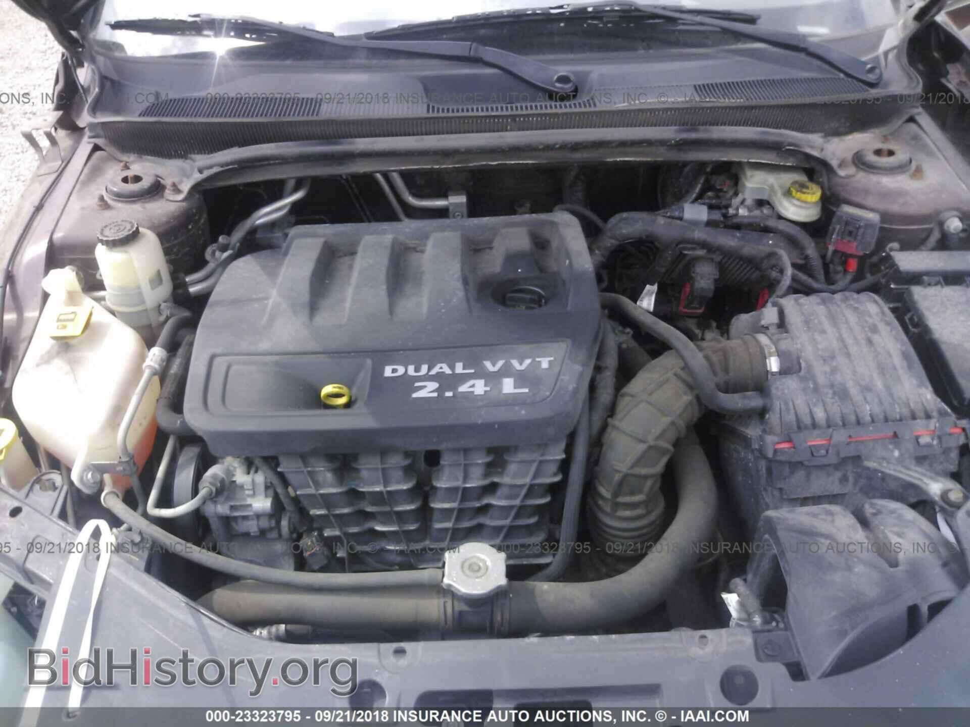 2012 CHRYSLER 200 - VIN: 1C3CCBBBXCN236567 - Фото 10