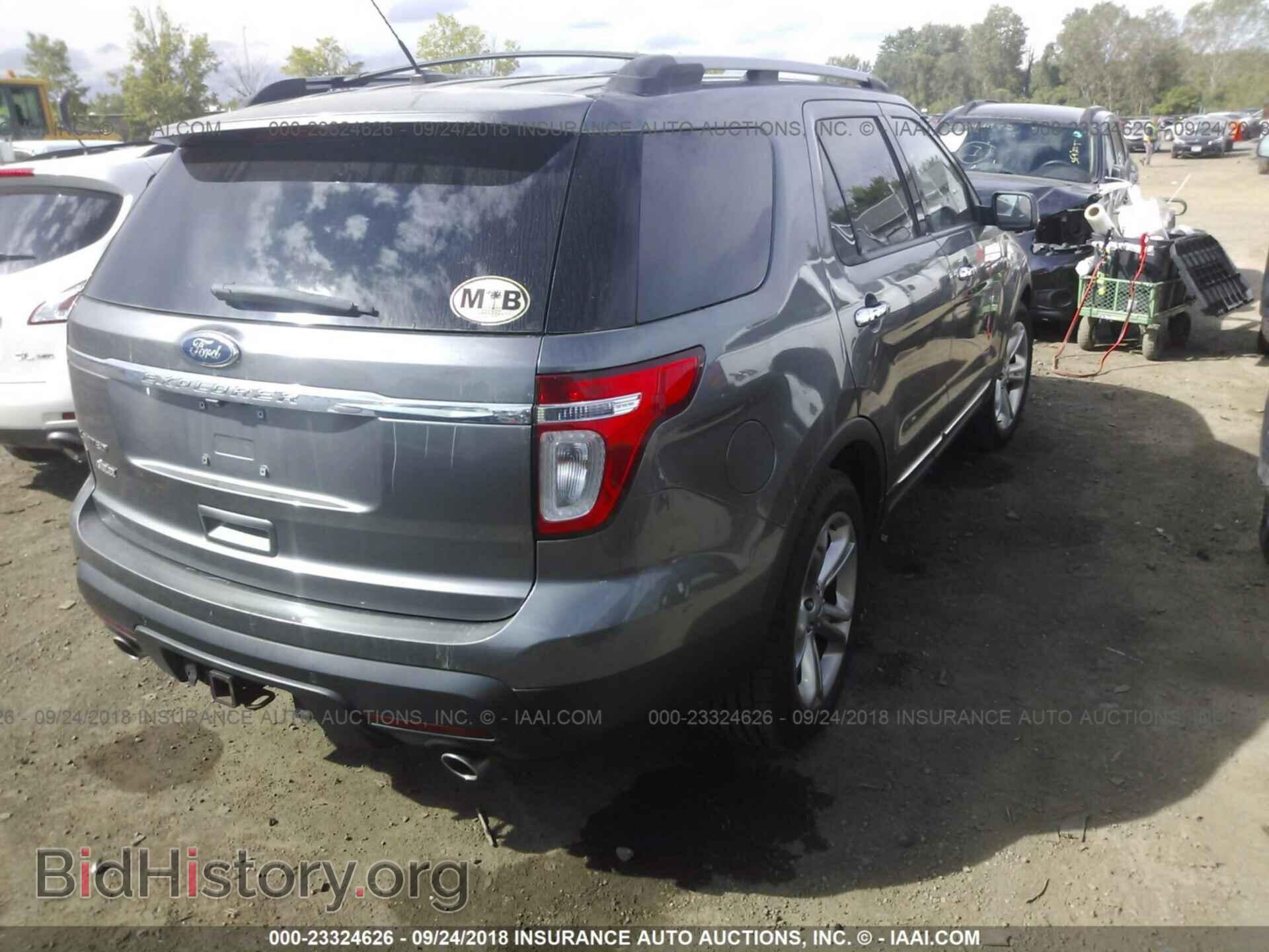 2011 Ford Explorer - VIN: 1FMHK7F80BGA24503 - Photo 4