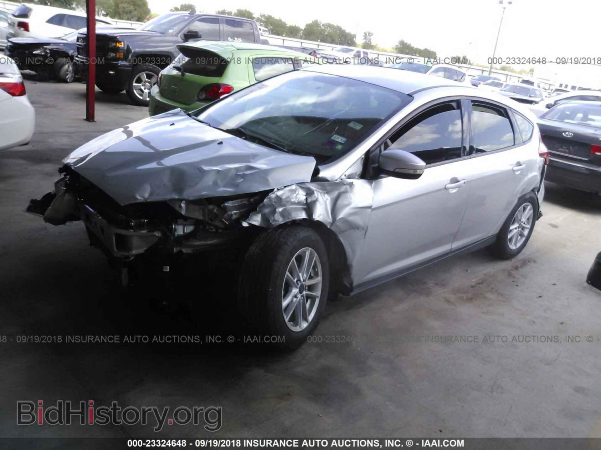 2015 Ford Focus - VIN: 1FADP3K25FL282050 - Photo 2