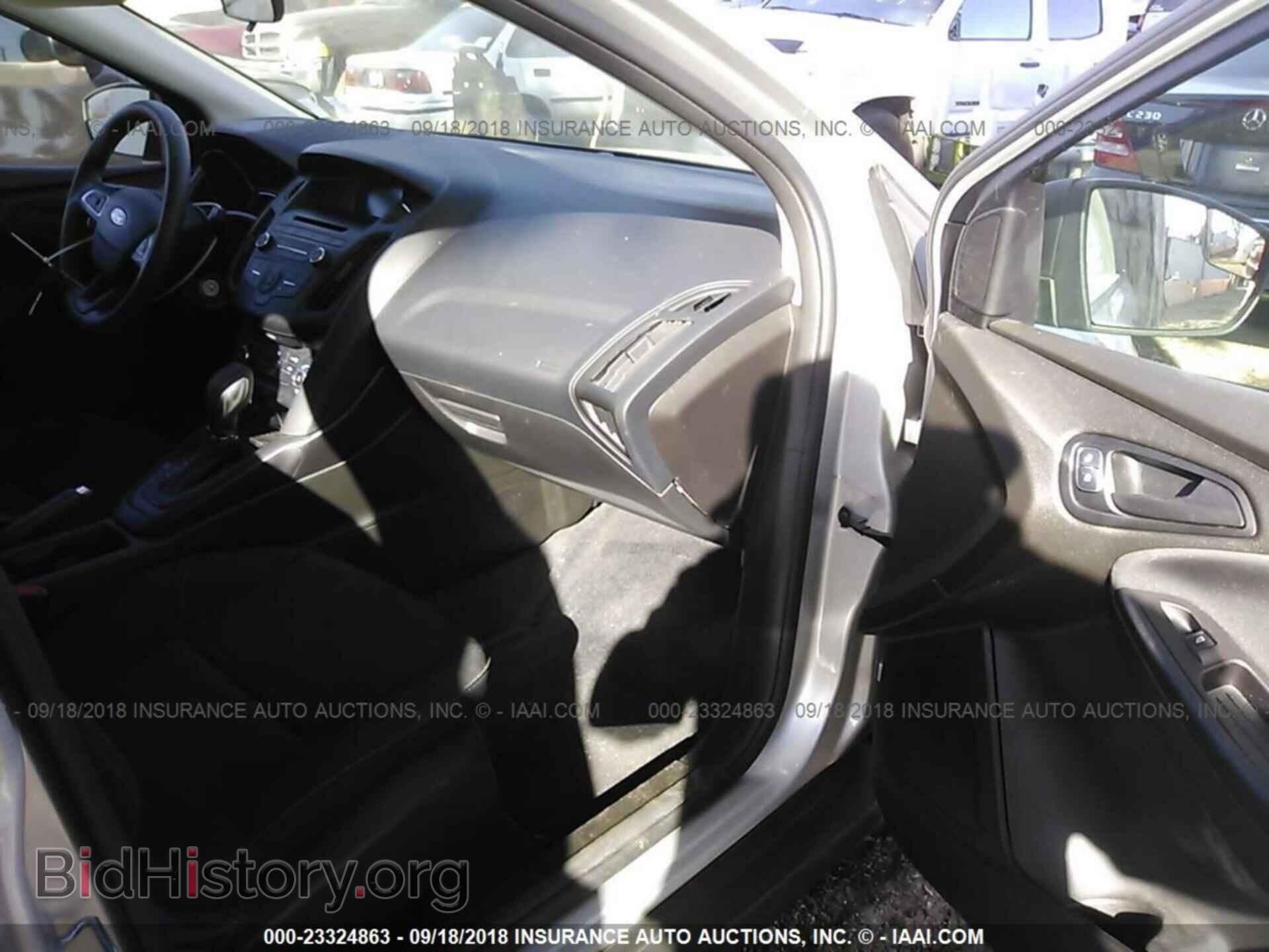 2016 Ford Focus - VIN: 1FADP3E25GL362459 - Фото 5
