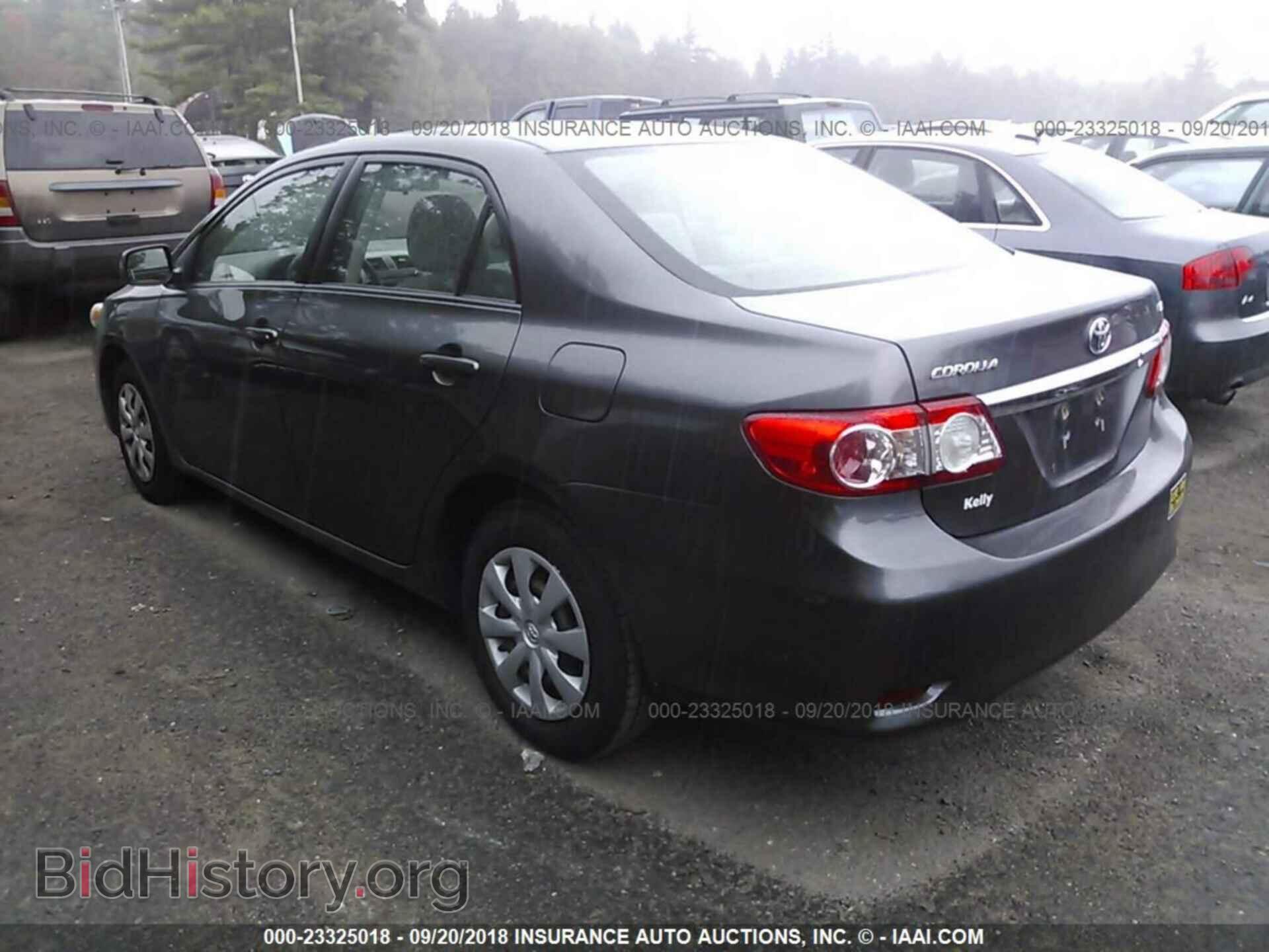 2011 Toyota Corolla - VIN: 2T1BU4EEXBC720617 - Photo 3