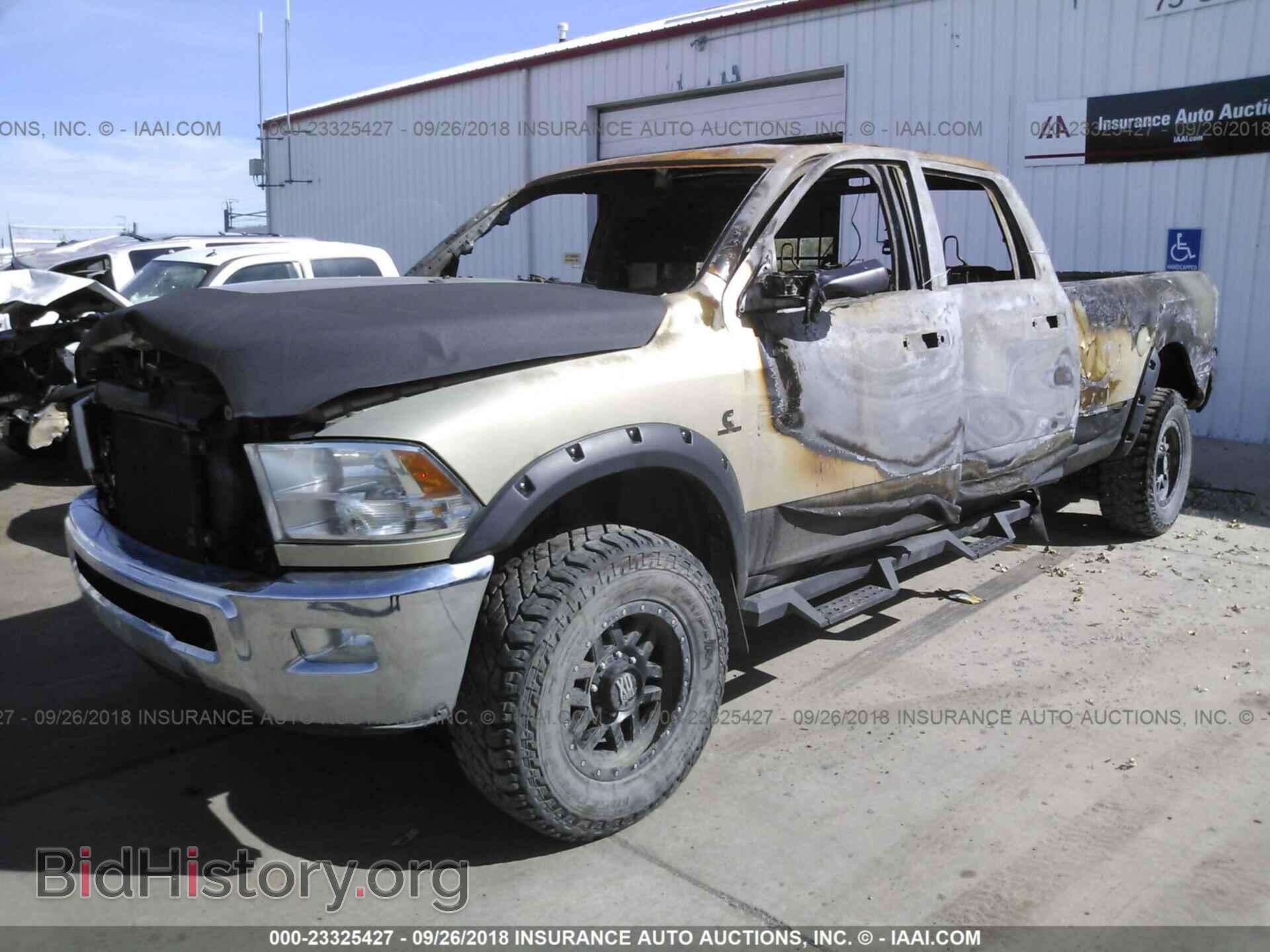 2011 Dodge Ram 3500 - VIN: 3D73Y3CL8BG515135 - Фото 2