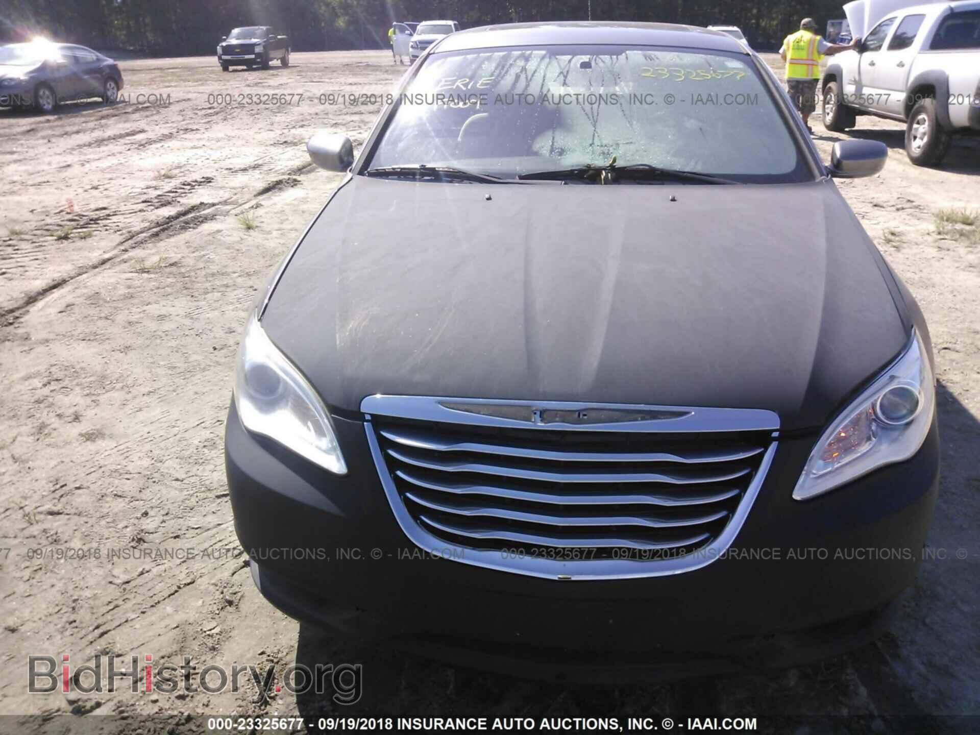 2012 Chrysler 200 - VIN: 1C3CCBBG0CN225895 - Photo 6