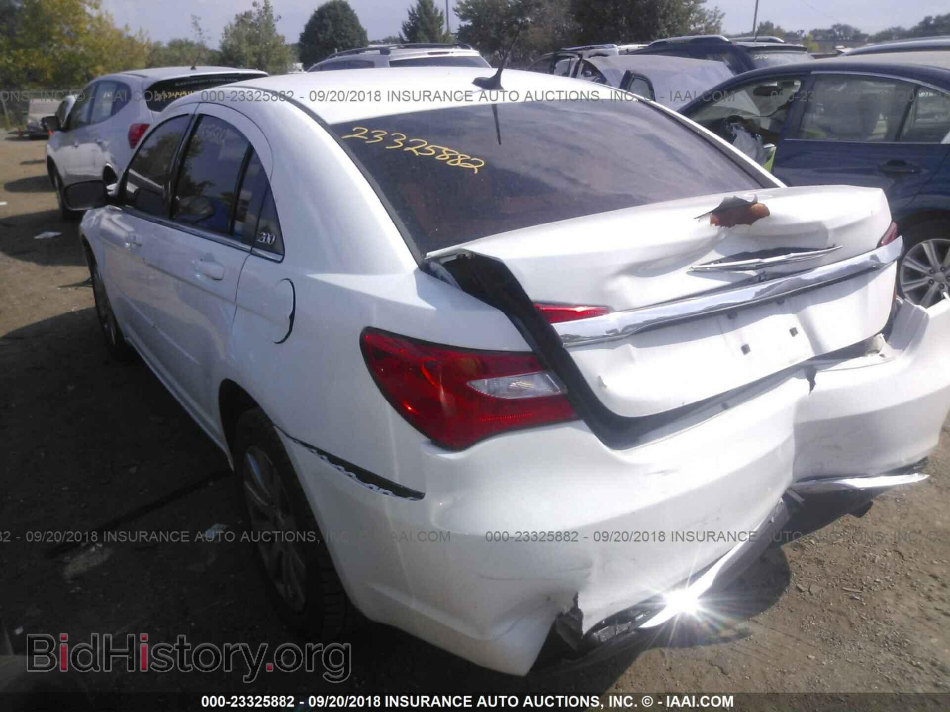 2012 CHRYSLER 200 - VIN: 1C3CCBBB4CN113119 - Фото 3