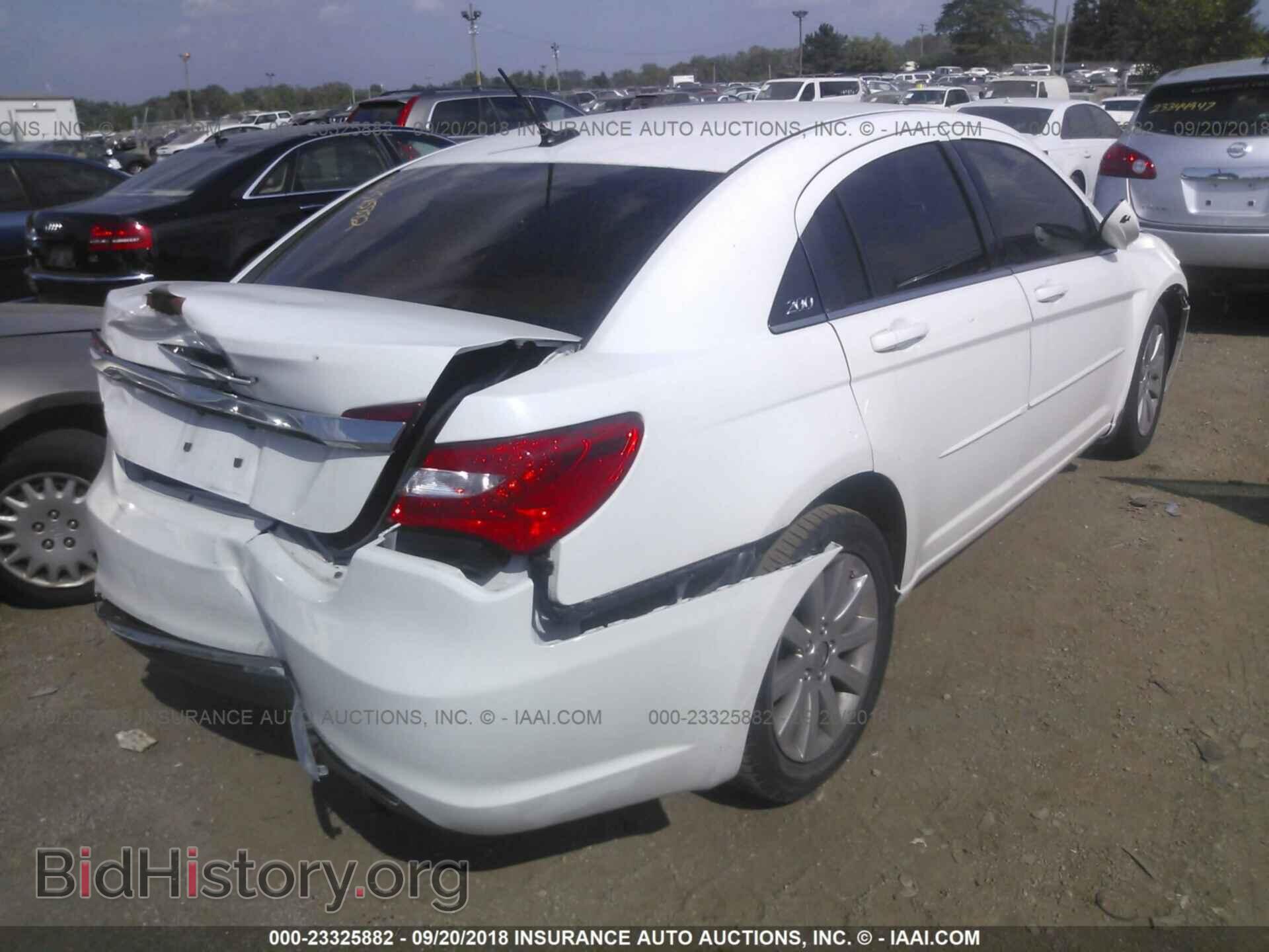 2012 CHRYSLER 200 - VIN: 1C3CCBBB4CN113119 - Фото 4