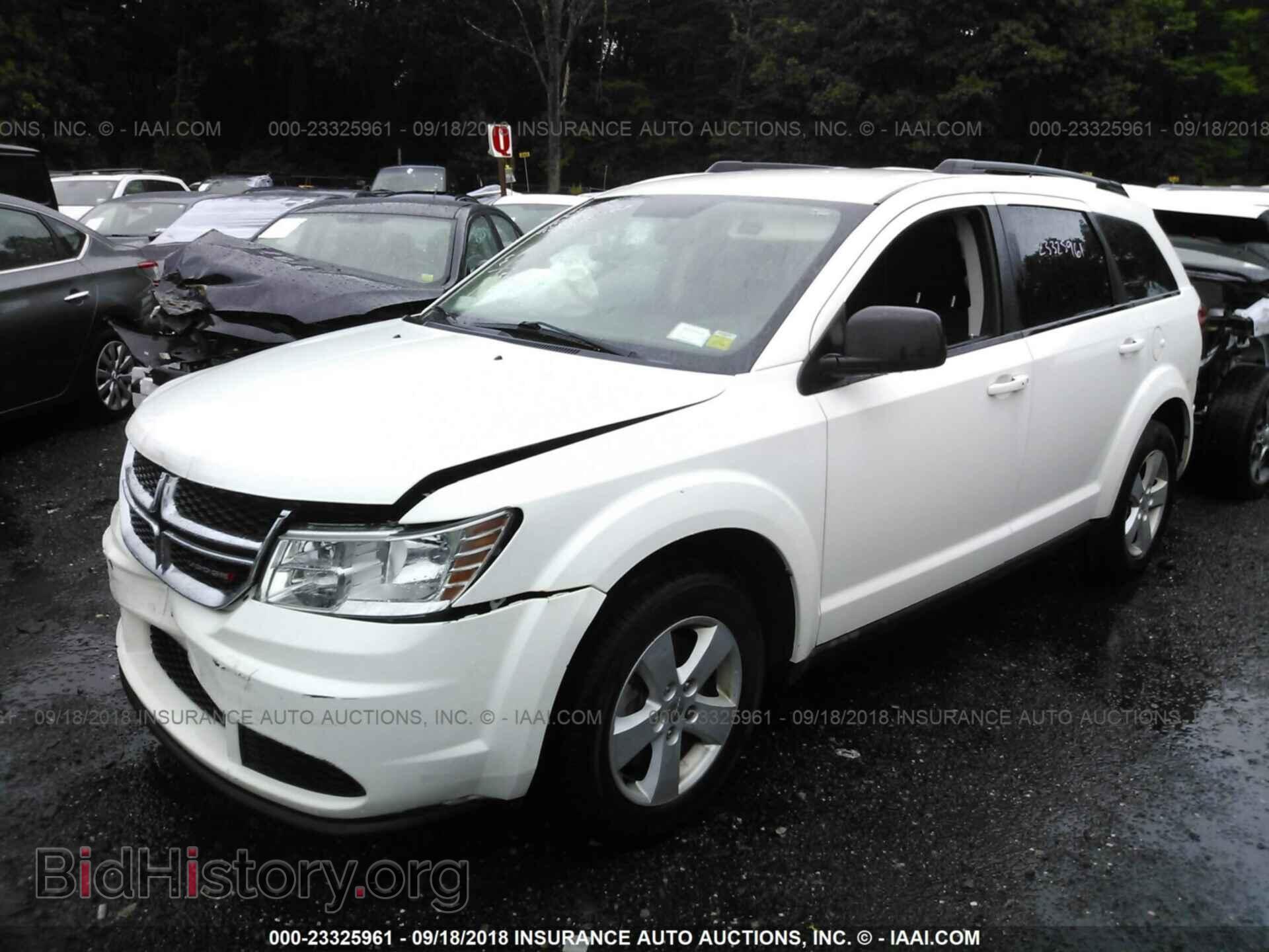 2014 Dodge Journey - VIN: 3C4PDCAB1ET311192 - Фото 2