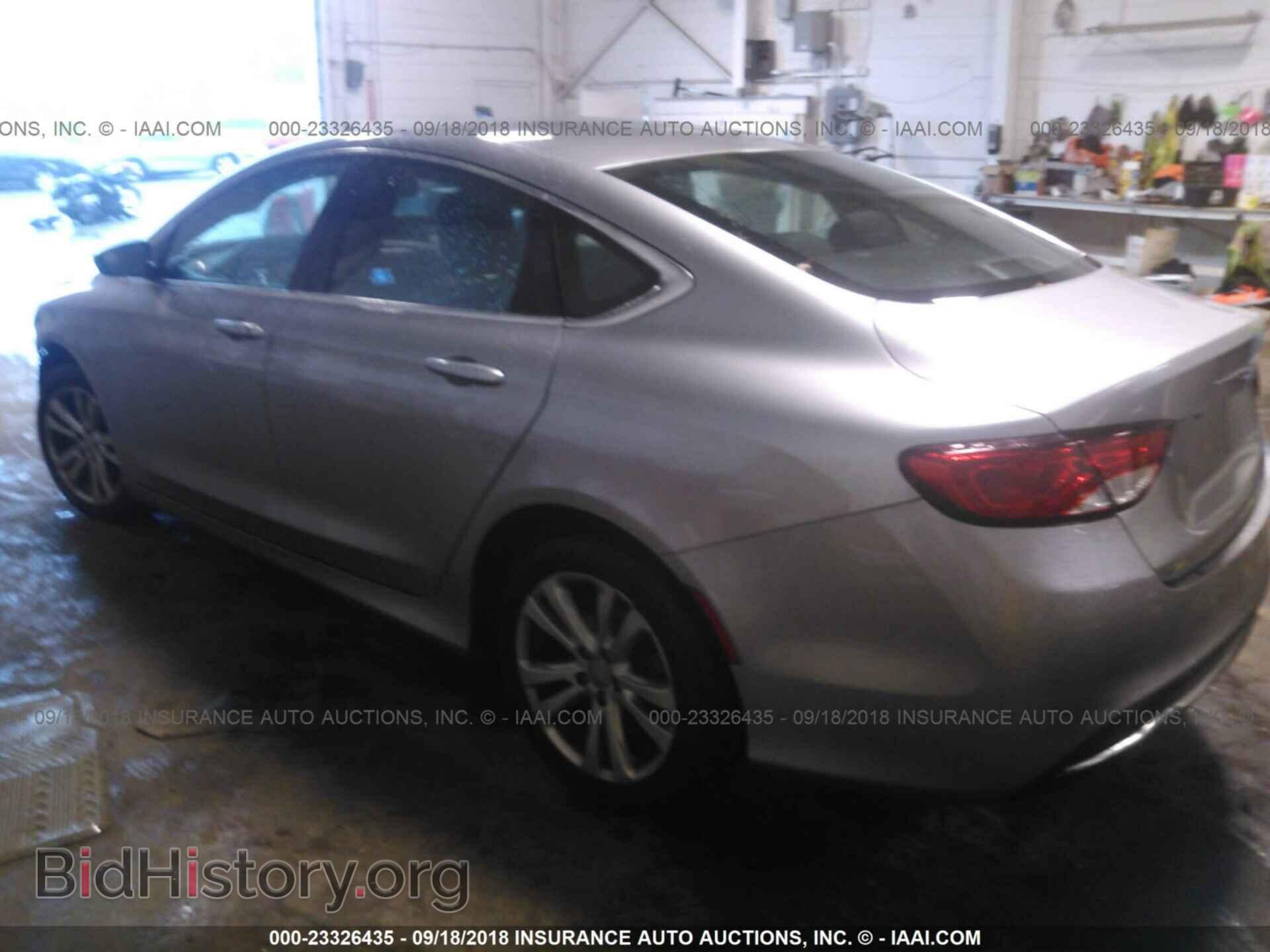 2015 Chrysler 200 - VIN: 1C3CCCAB4FN661147 - Photo 3