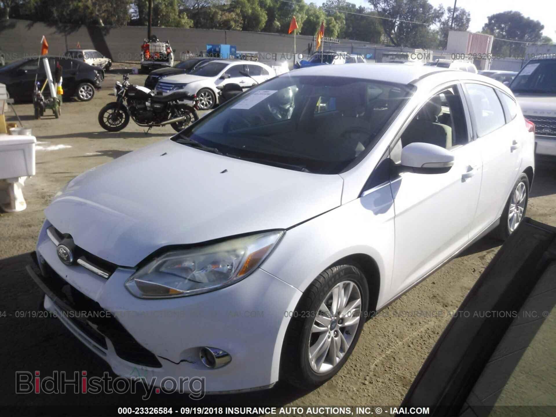 2012 Ford Focus - VIN: 1FAHP3M29CL157353 - Photo 2