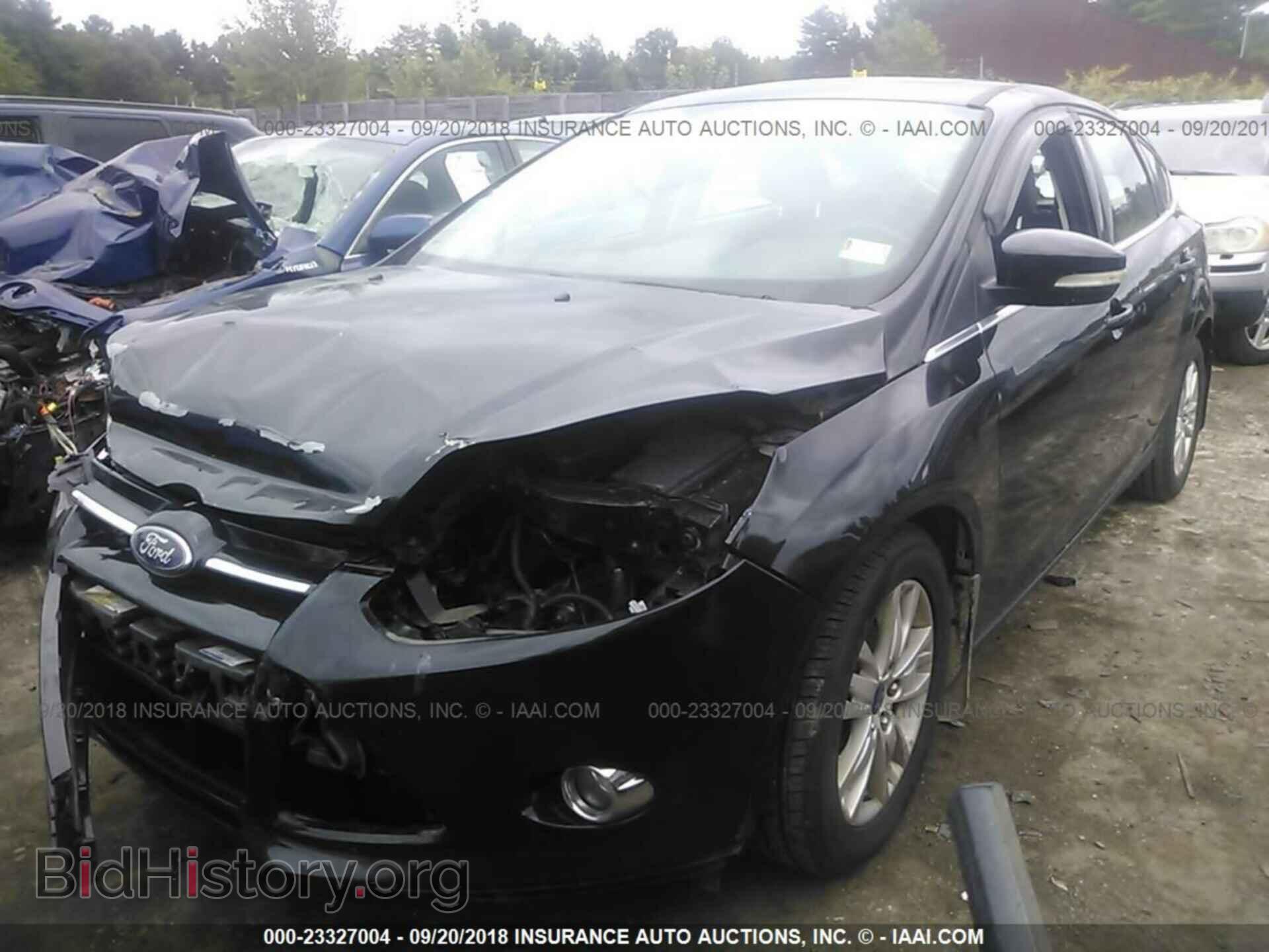 2012 Ford Focus - VIN: 1FAHP3M20CL407059 - Photo 2
