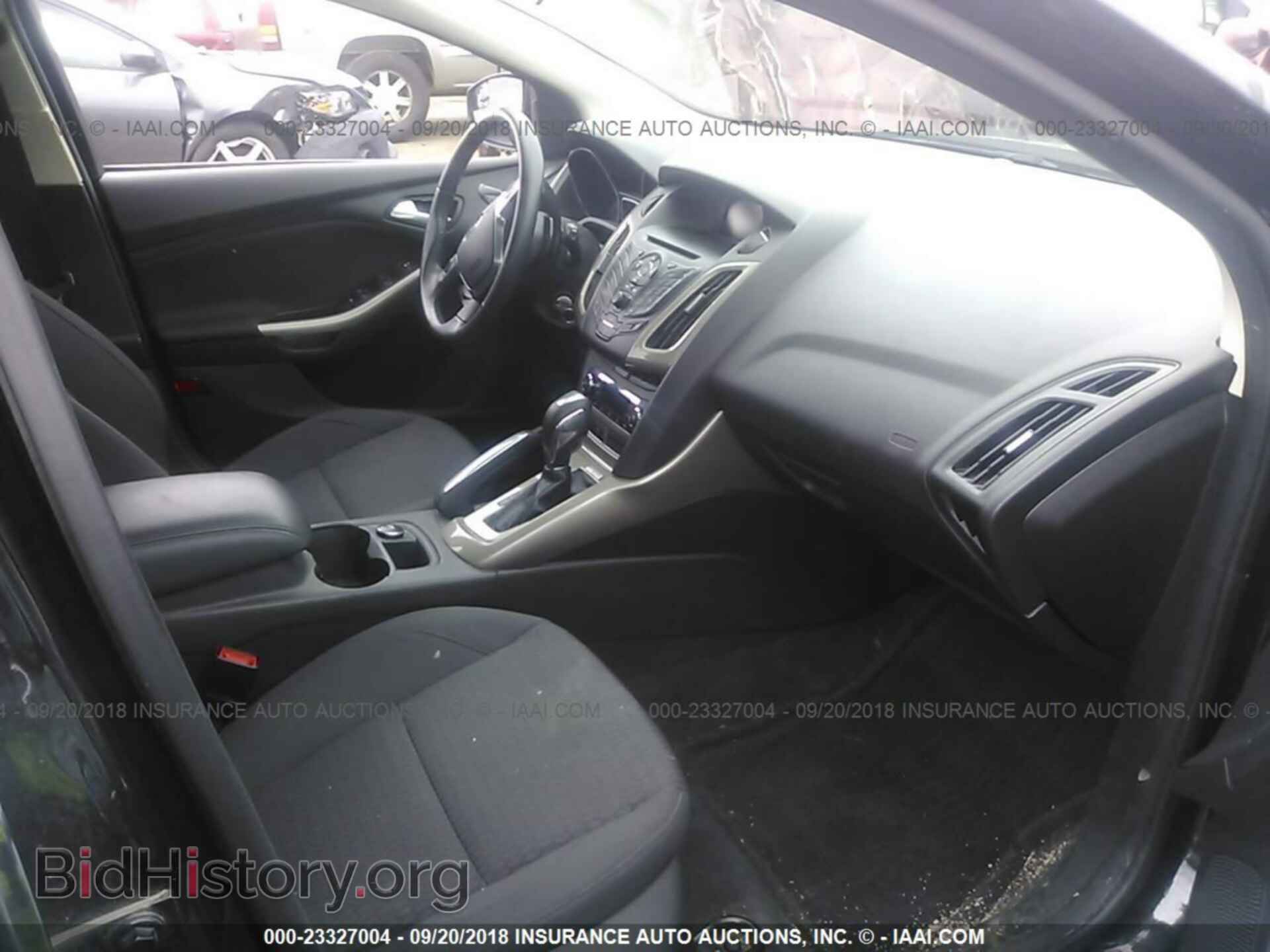 2012 Ford Focus - VIN: 1FAHP3M20CL407059 - Photo 5