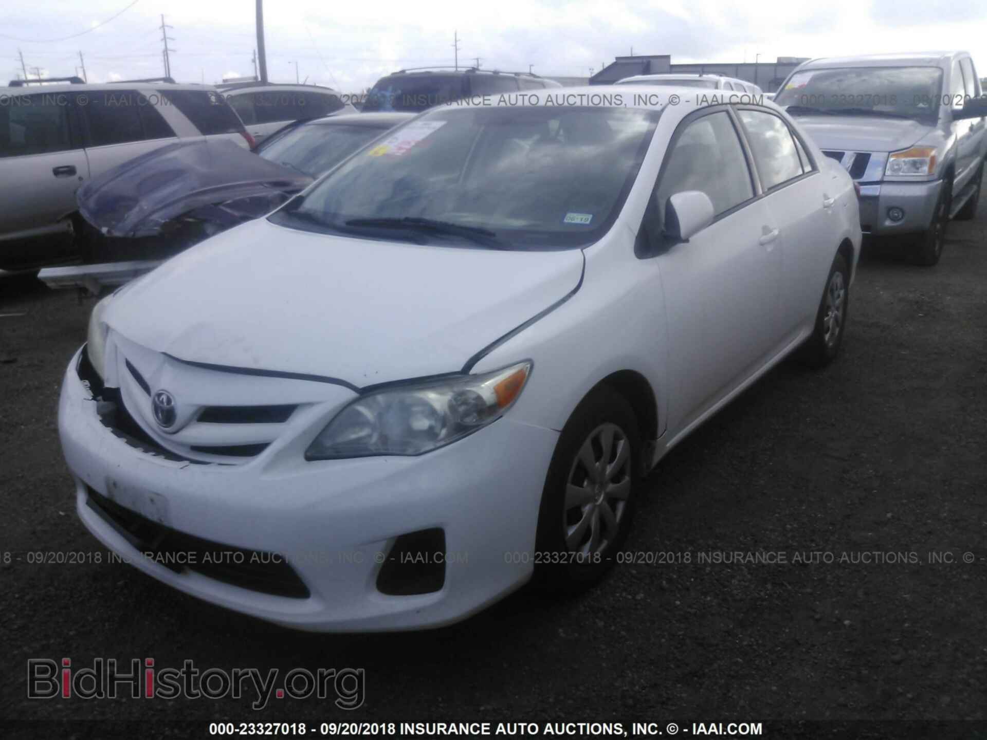 2011 Toyota Corolla - VIN: 2T1BU4EE1BC569151 - Фото 2