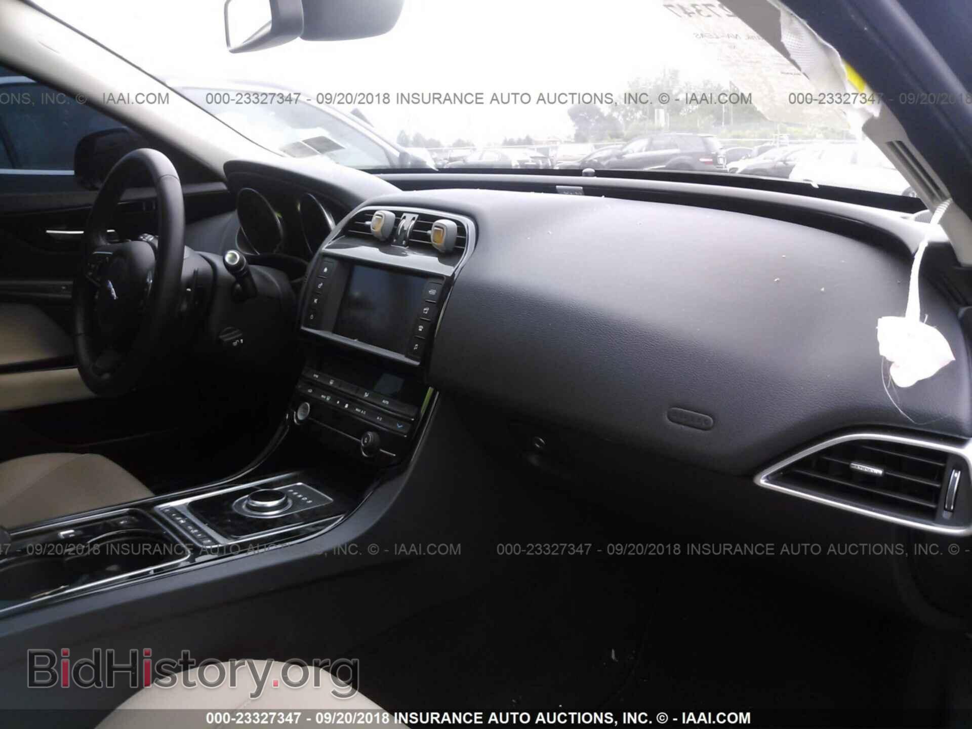 2017 Jaguar Xe - VIN: SAJAR4BG6HA971460 - Фото 5