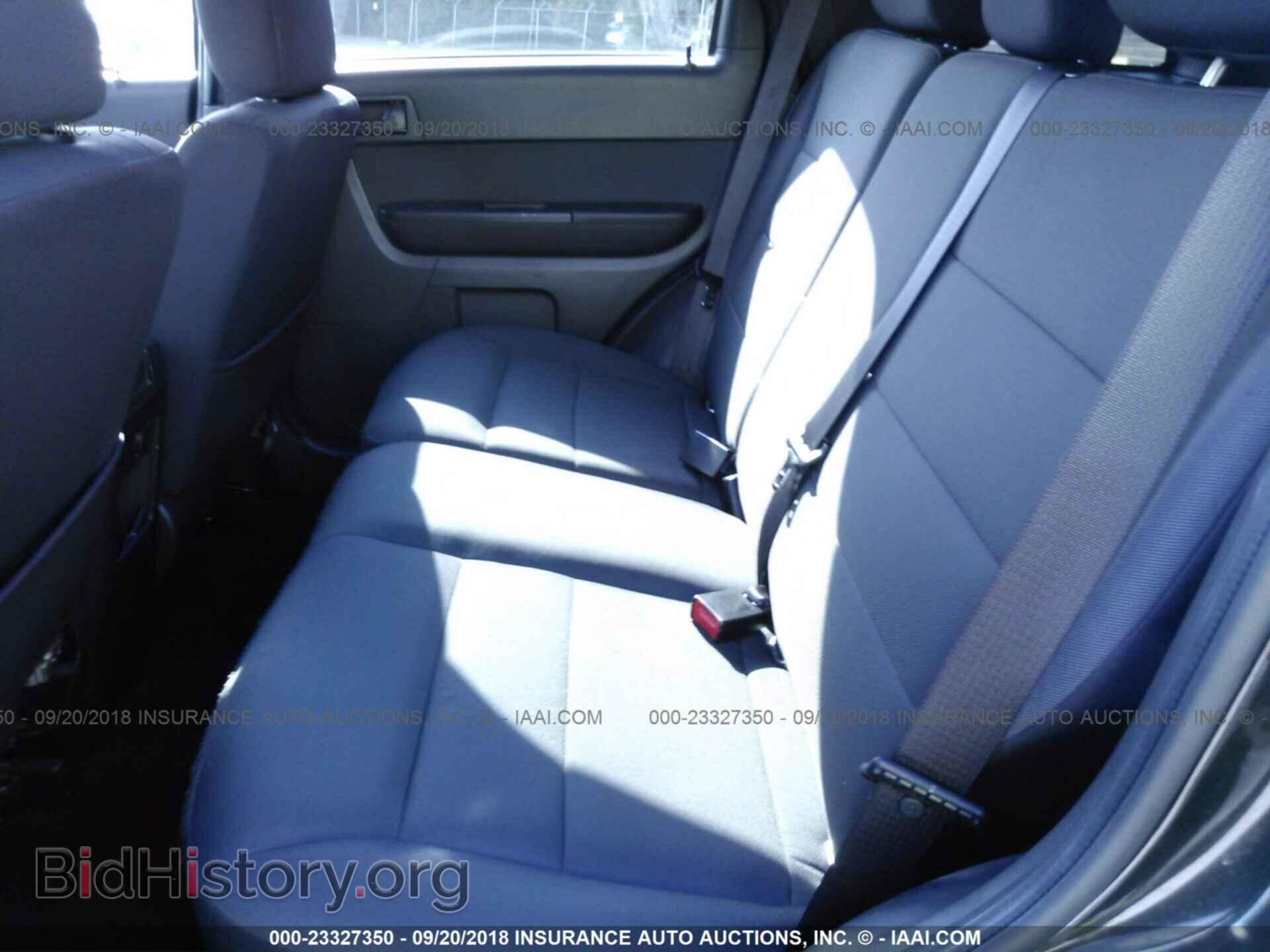2011 Ford Escape - VIN: 1FMCU0DG7BKB21085 - Фото 8