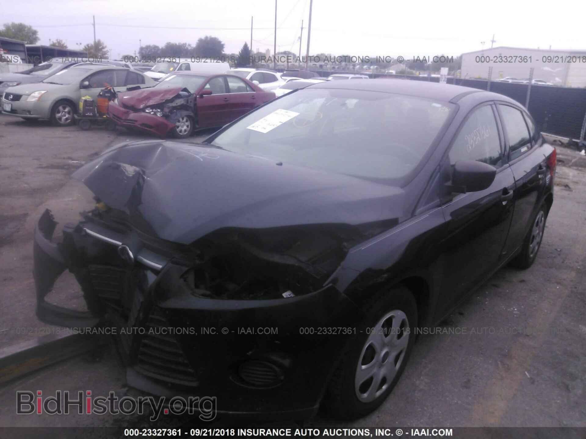 2013 Ford Focus - VIN: 1FADP3E22DL181539 - Photo 2