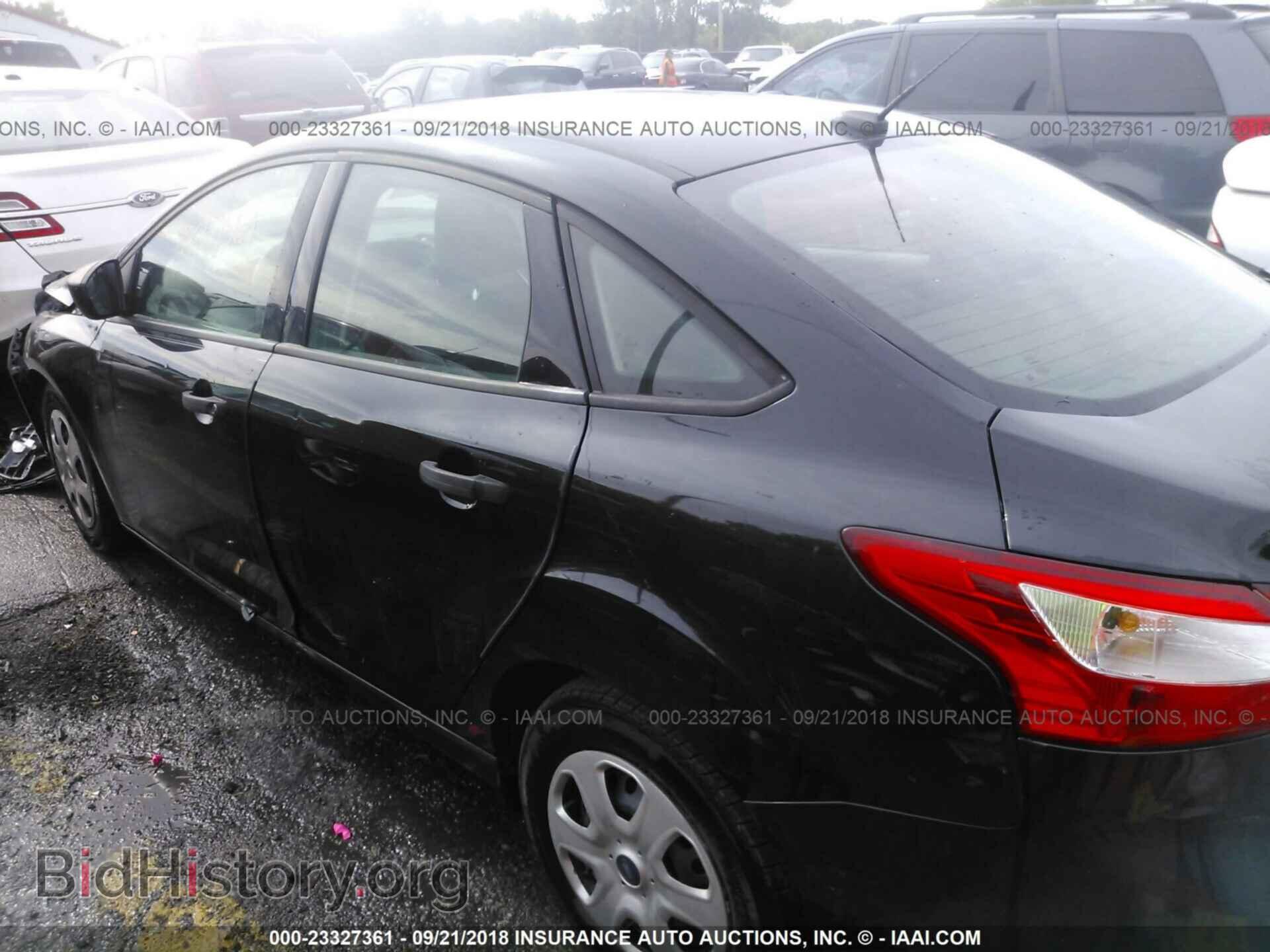 2013 Ford Focus - VIN: 1FADP3E22DL181539 - Photo 3