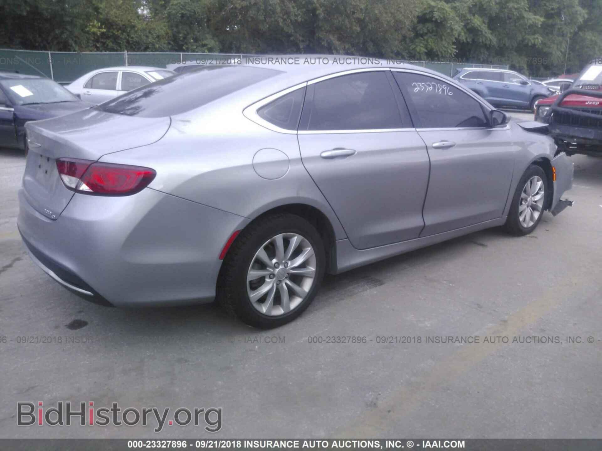2015 Chrysler 200 - VIN: 1C3CCCCB0FN571930 - Photo 4