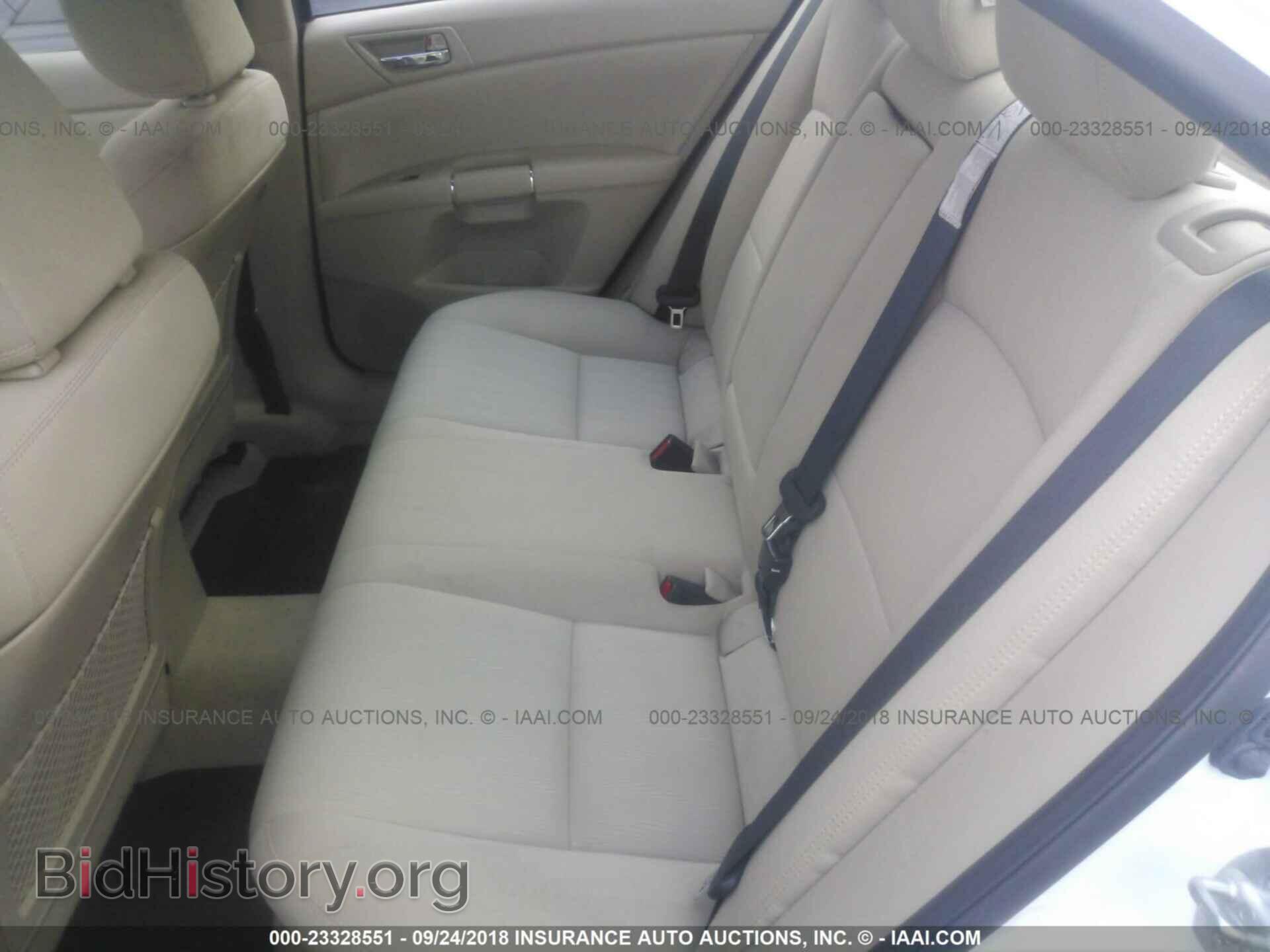 2012 Suzuki Kizashi - VIN: JS2RF9A14C6100210 - Photo 8