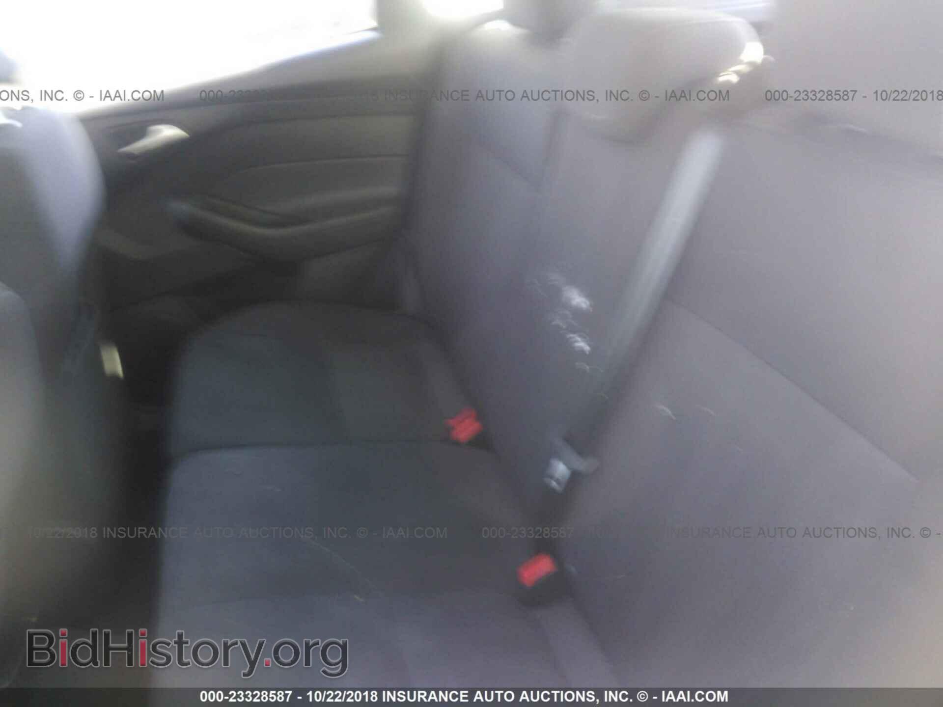 2016 Ford Focus - VIN: 1FADP3K29GL217719 - Photo 8