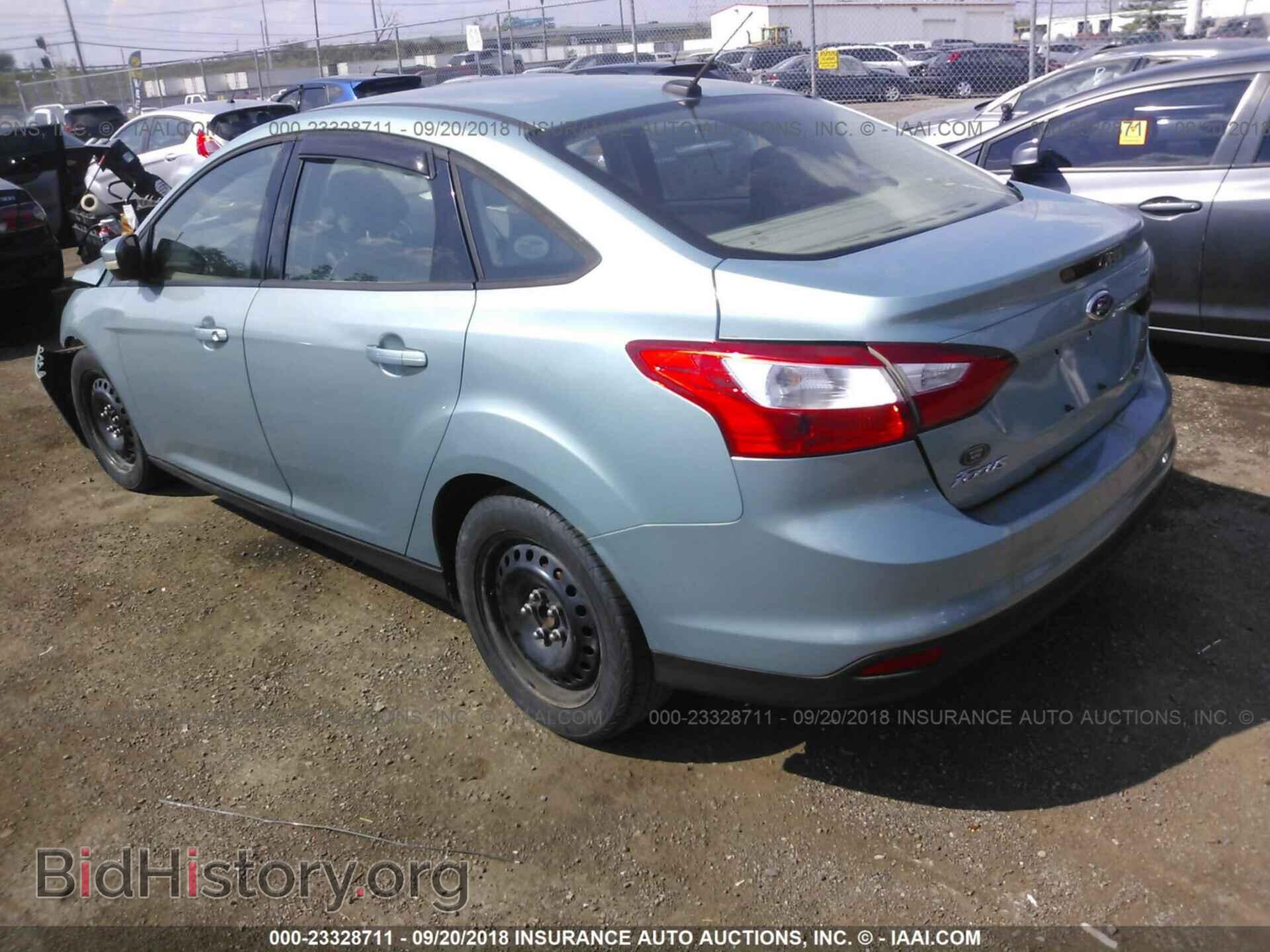 2012 Ford Focus - VIN: 1FAHP3F24CL289076 - Photo 3
