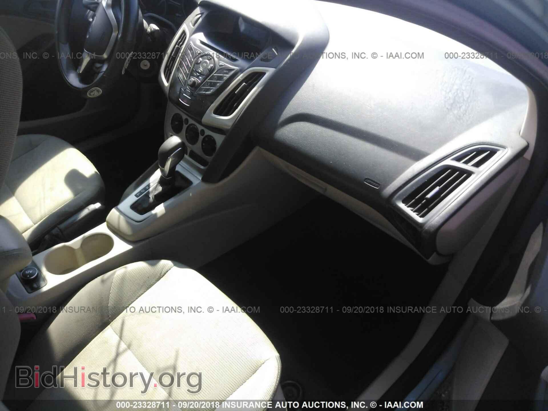 2012 Ford Focus - VIN: 1FAHP3F24CL289076 - Photo 5