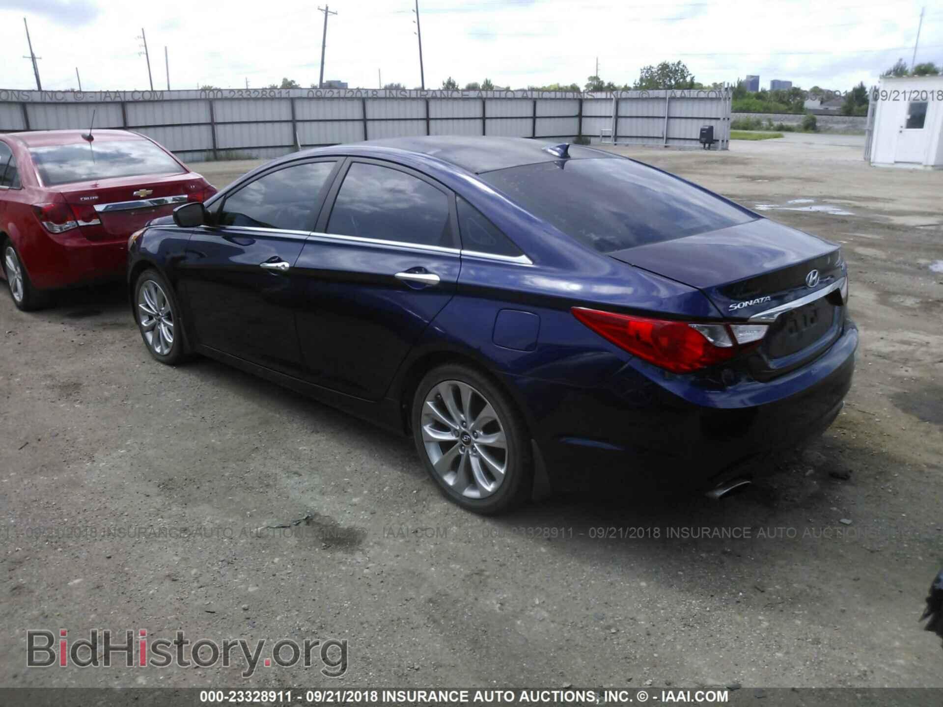 2012 Hyundai Sonata - VIN: 5NPEC4AB1CH440028 - Фото 3