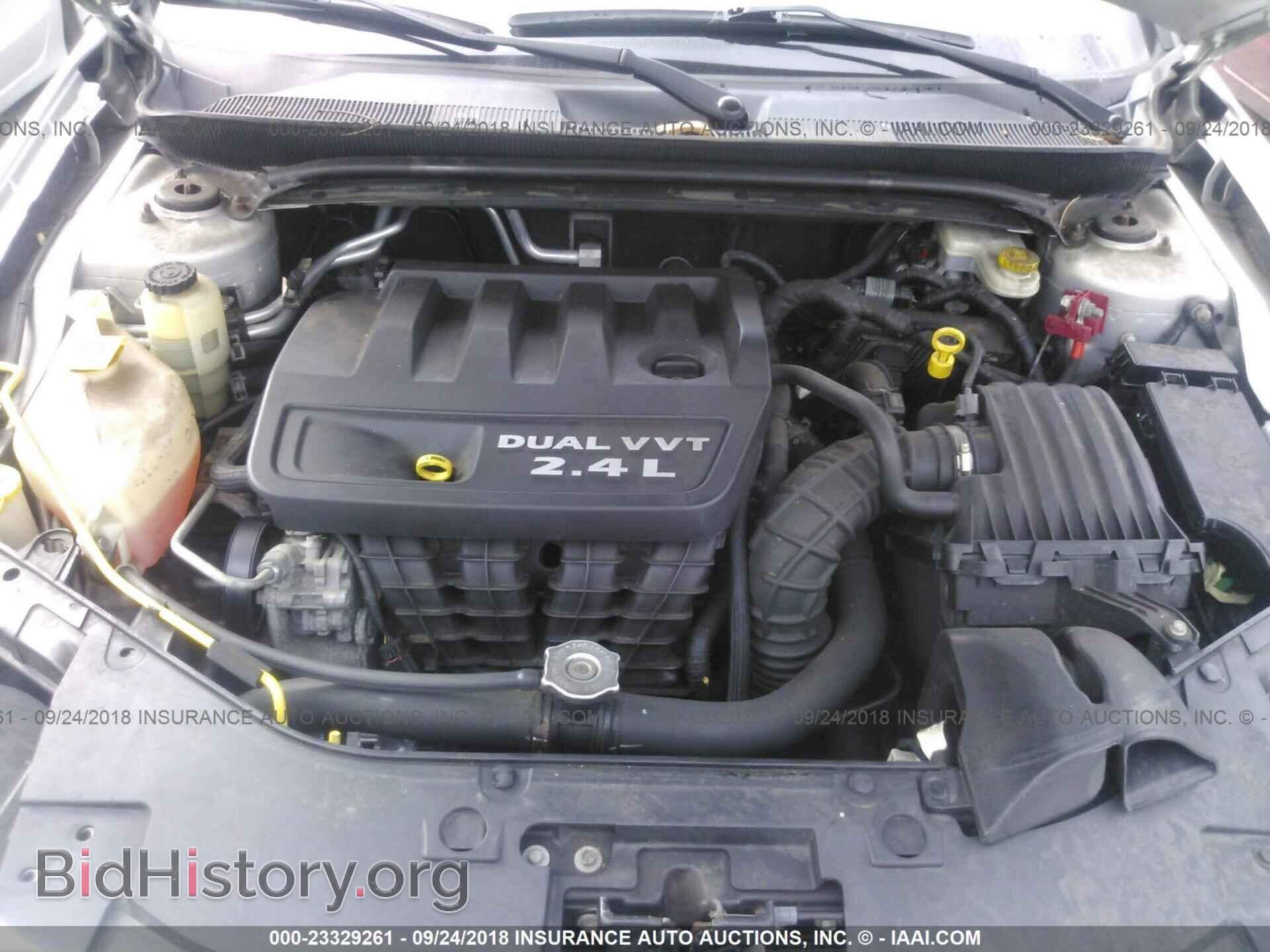 2012 Chrysler 200 - VIN: 1C3CCBABXCN101185 - Photo 10