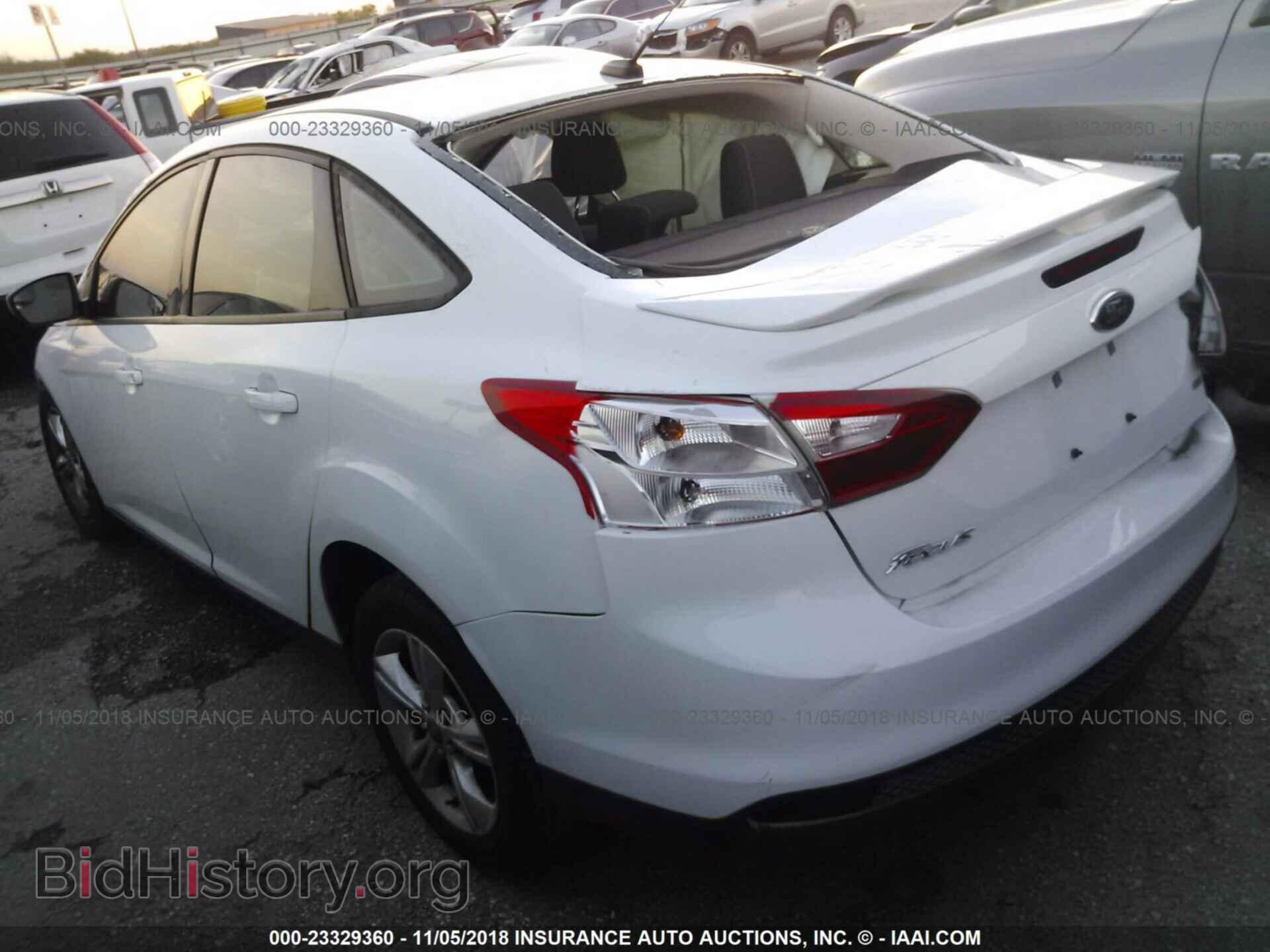 2012 Ford Focus - VIN: 1FAHP3F28CL289596 - Photo 3