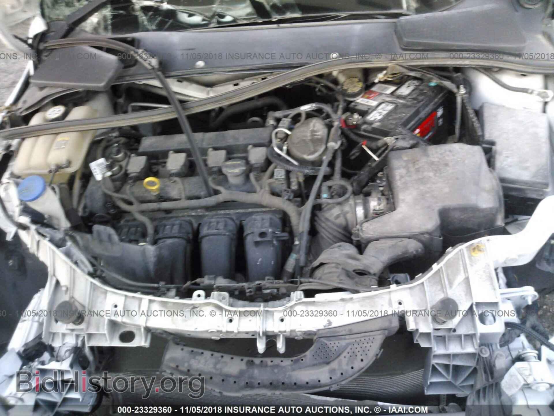 2012 Ford Focus - VIN: 1FAHP3F28CL289596 - Photo 10