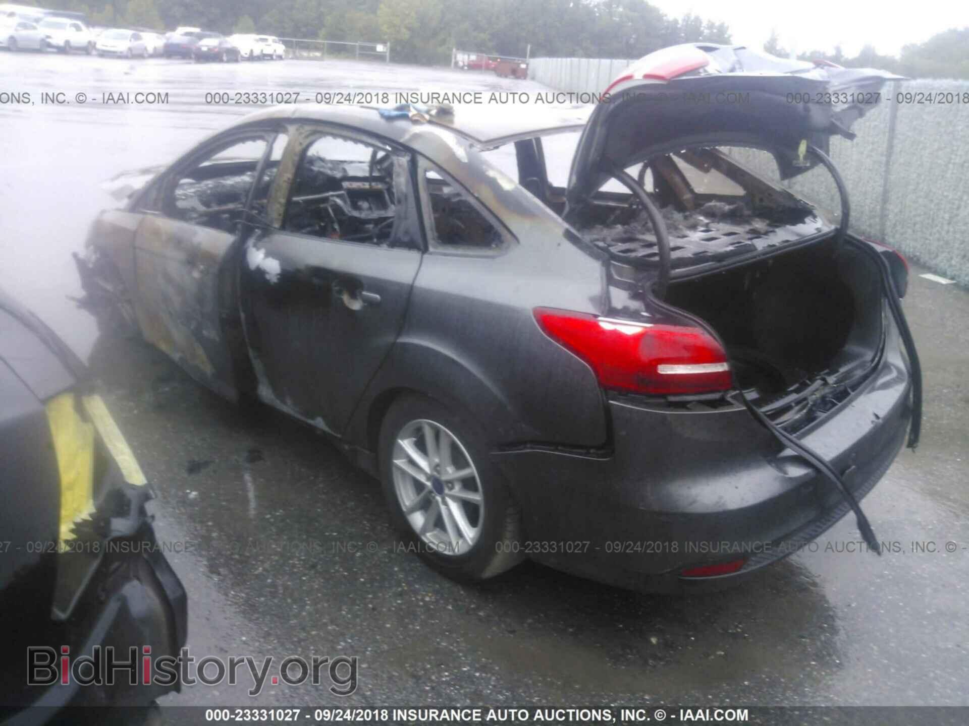 2016 Ford Focus - VIN: 1FADP3F2XGL335594 - Photo 3