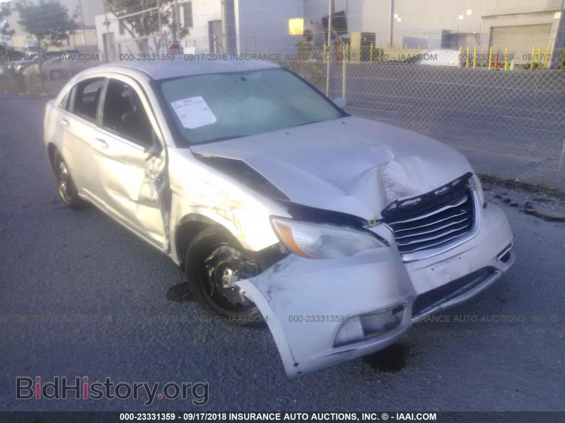 Фотография 1C3CCBAB5CN321009 - Chrysler 200 2012