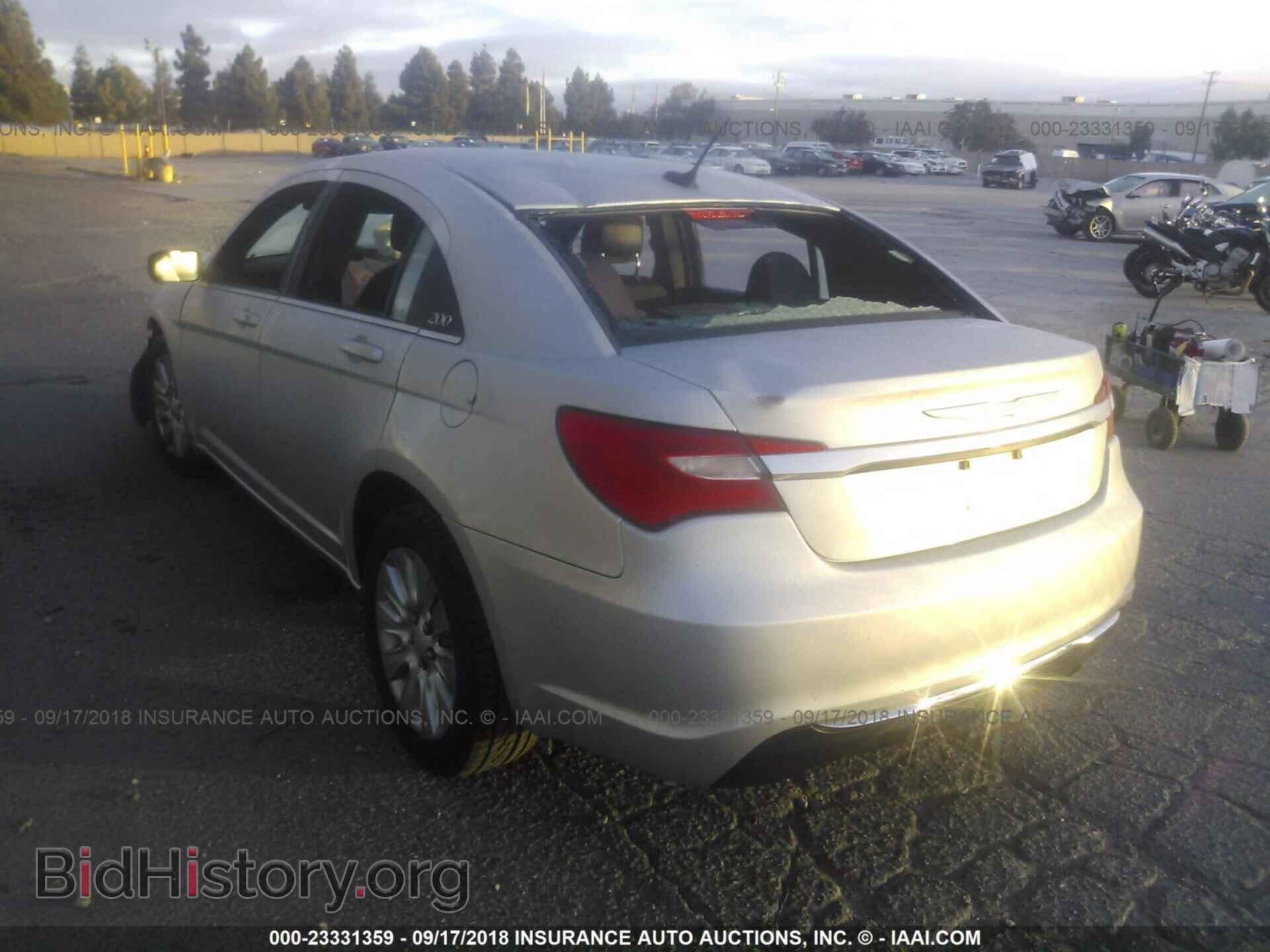 2012 Chrysler 200 - VIN: 1C3CCBAB5CN321009 - Фото 3