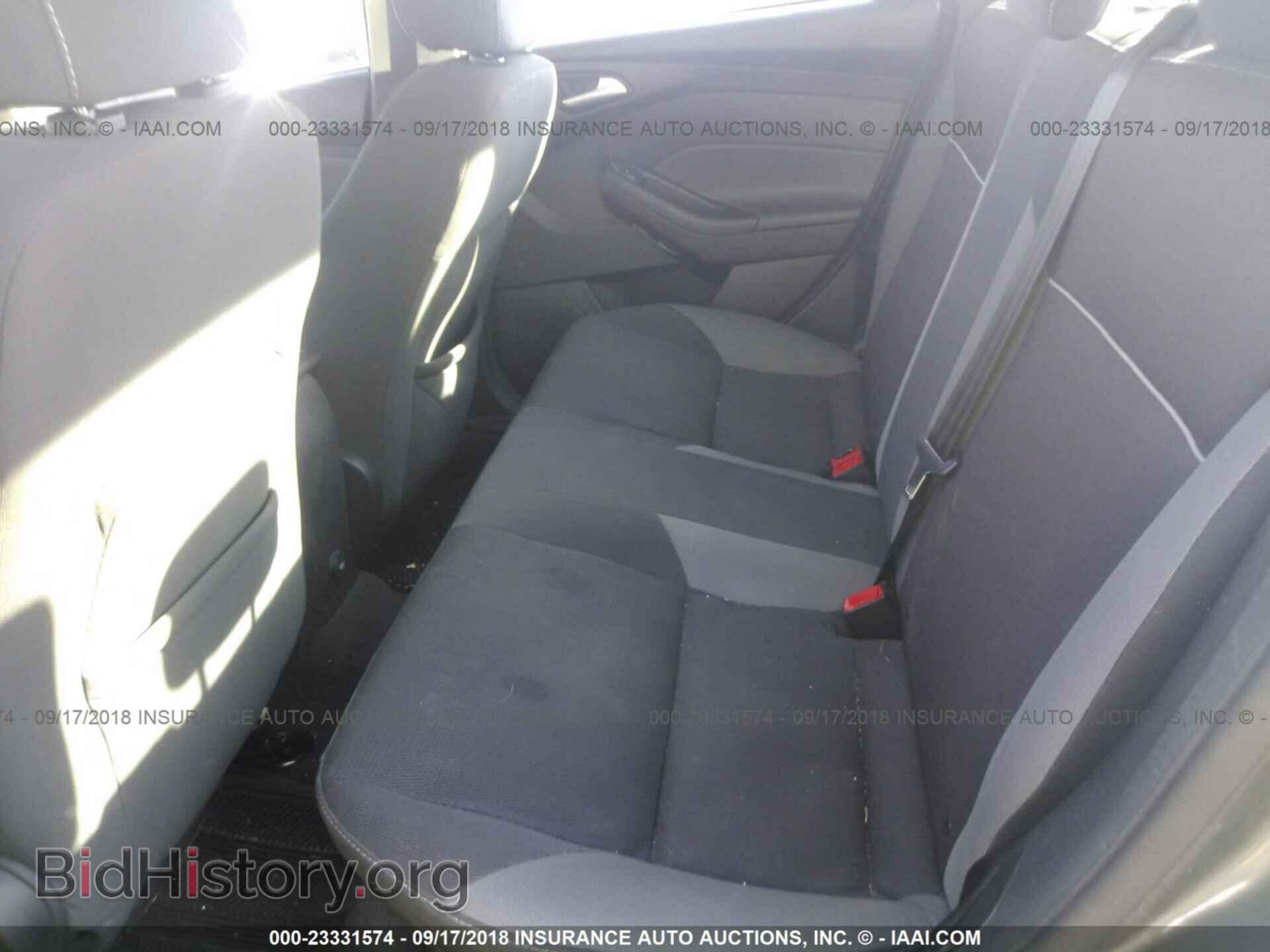 2014 Ford Focus - VIN: 1FADP3F2XEL132802 - Photo 8