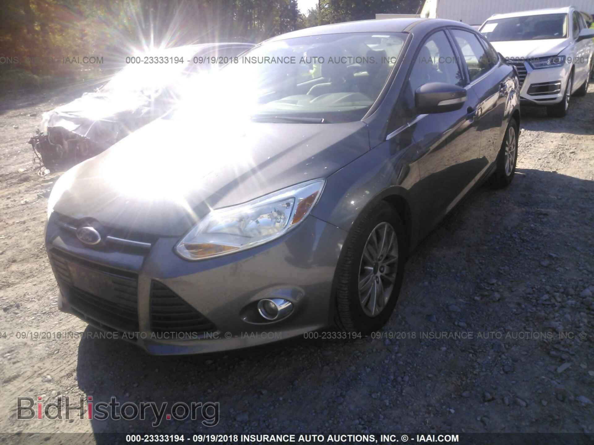 2012 Ford Focus - VIN: 1FAHP3H27CL213722 - Фото 2